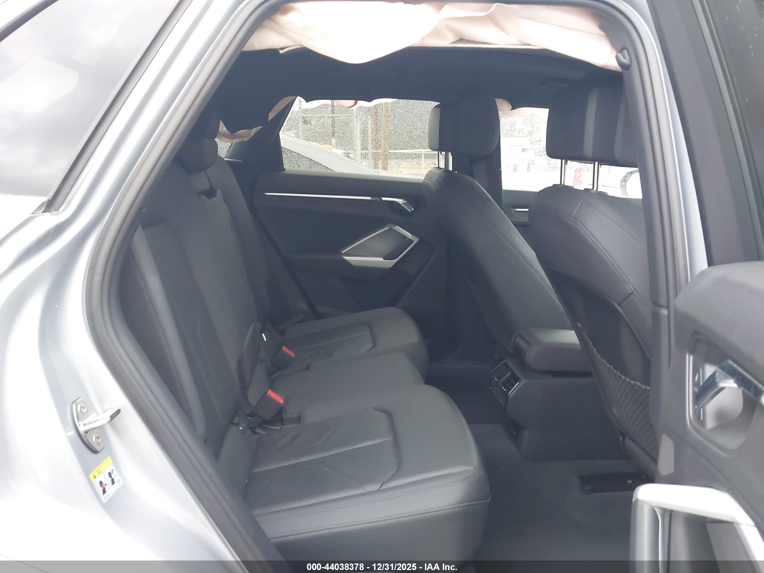 AUDI Q3 image 8