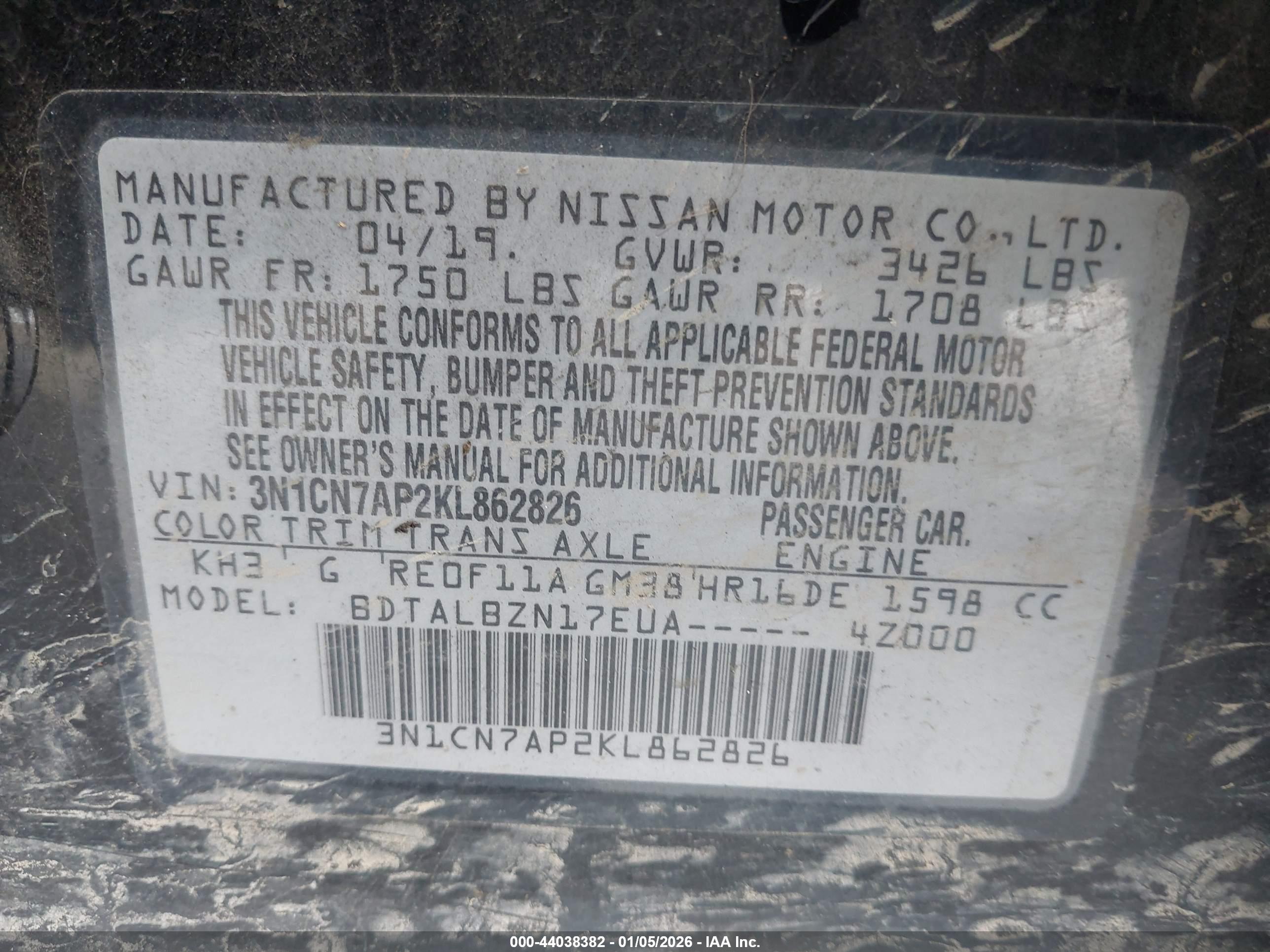 NISSAN VERSA image 9