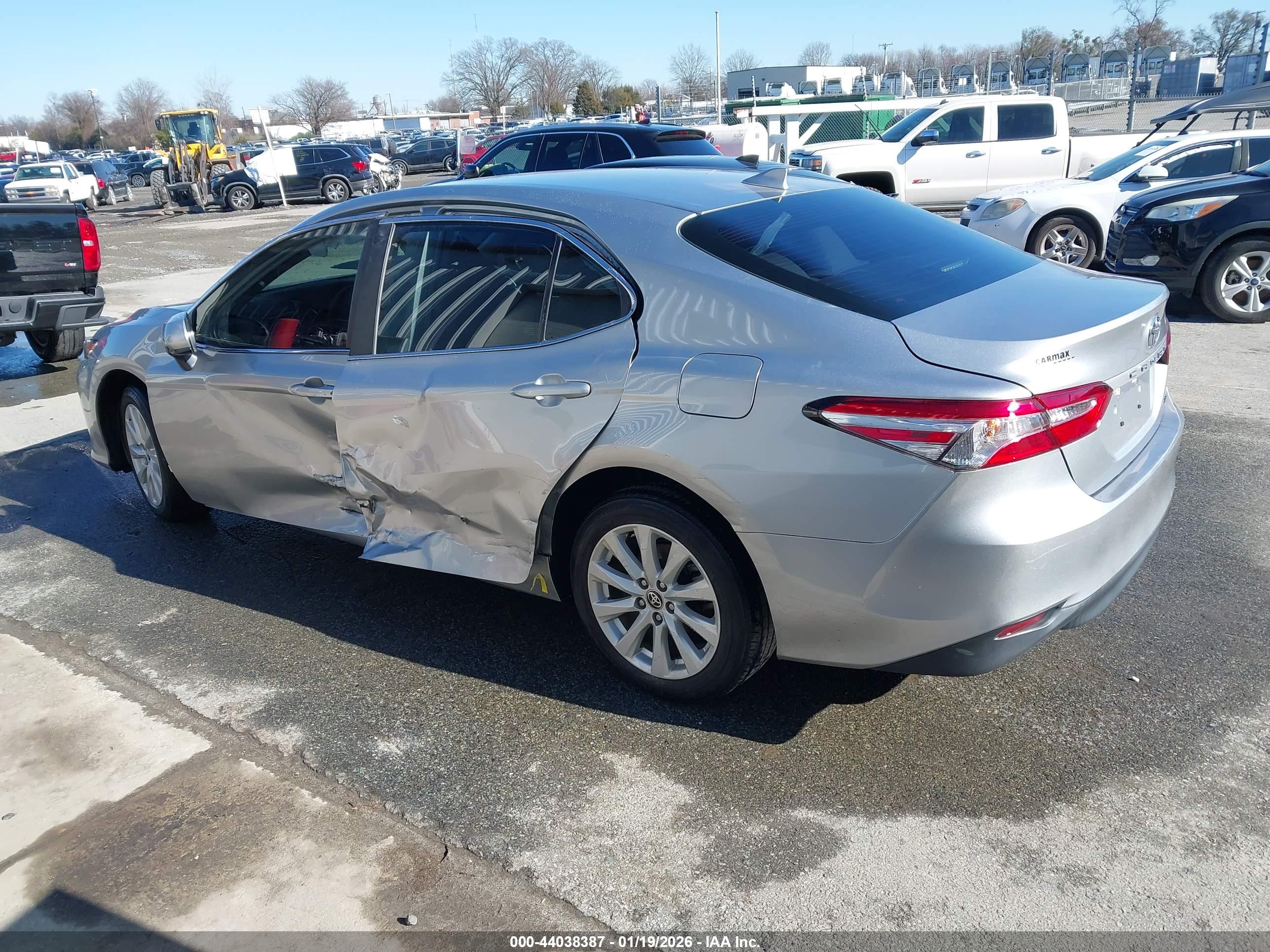 TOYOTA CAMRY image 3