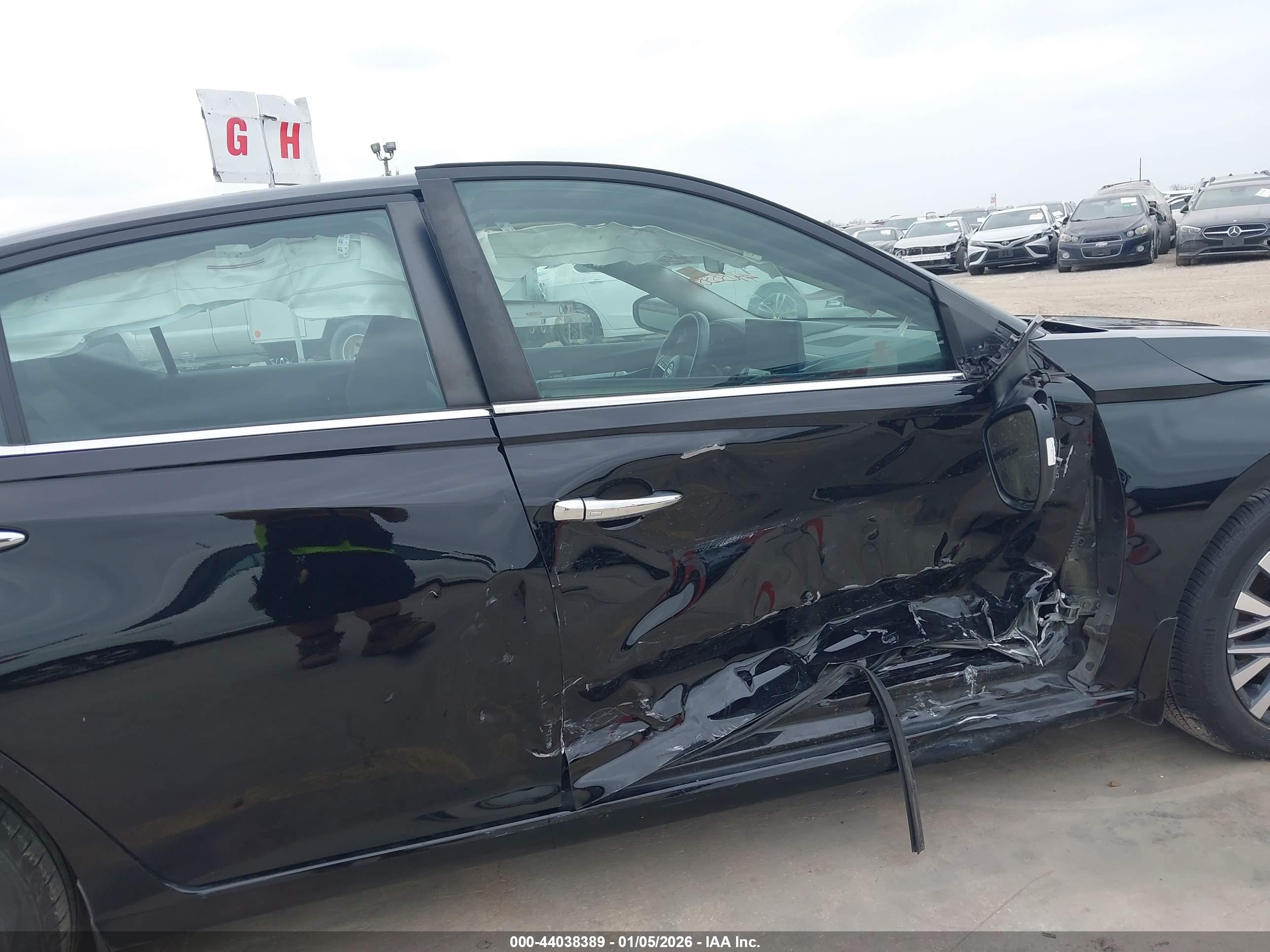NISSAN ALTIMA image 6
