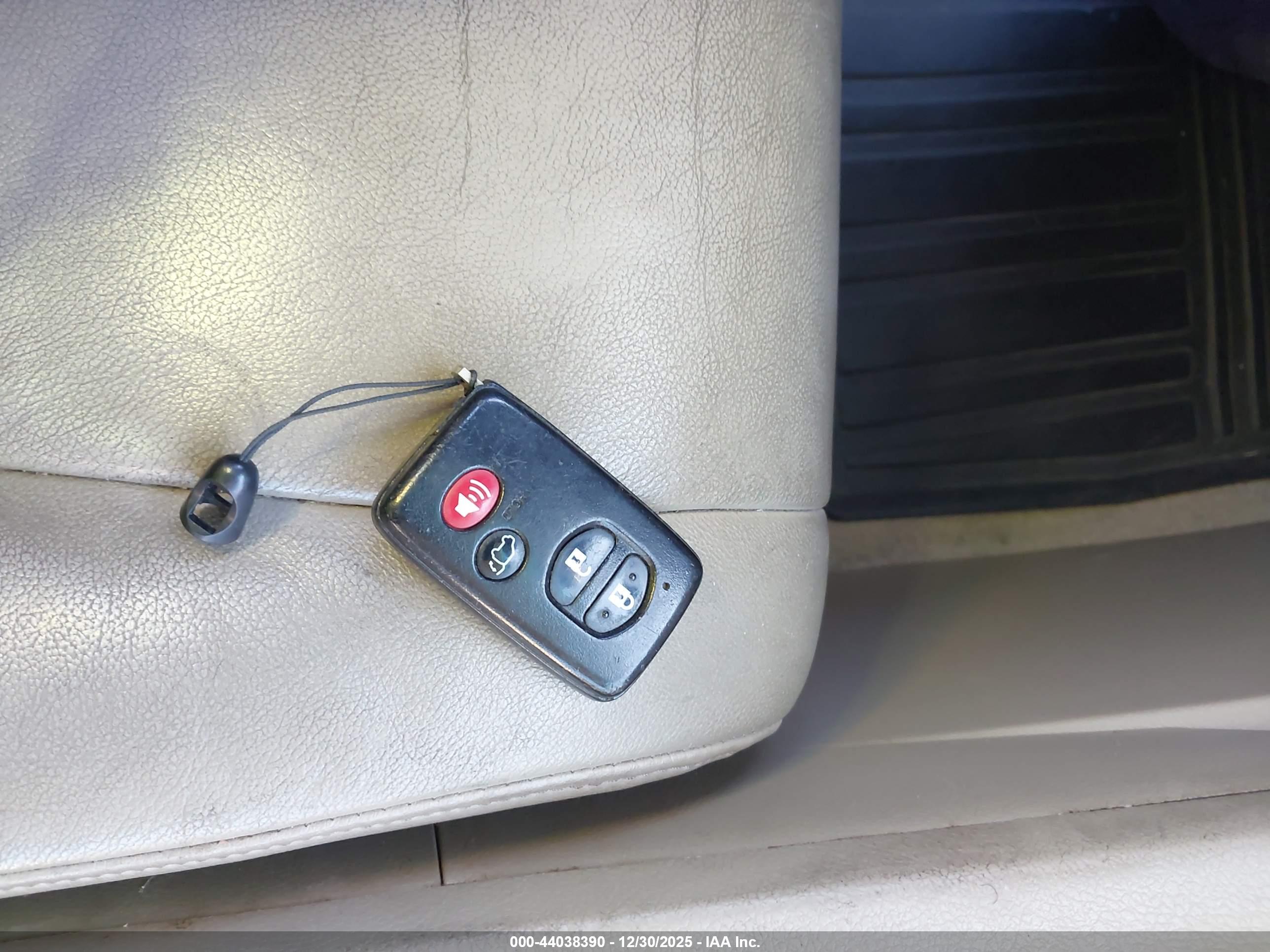 TOYOTA HIGHLANDER image 11