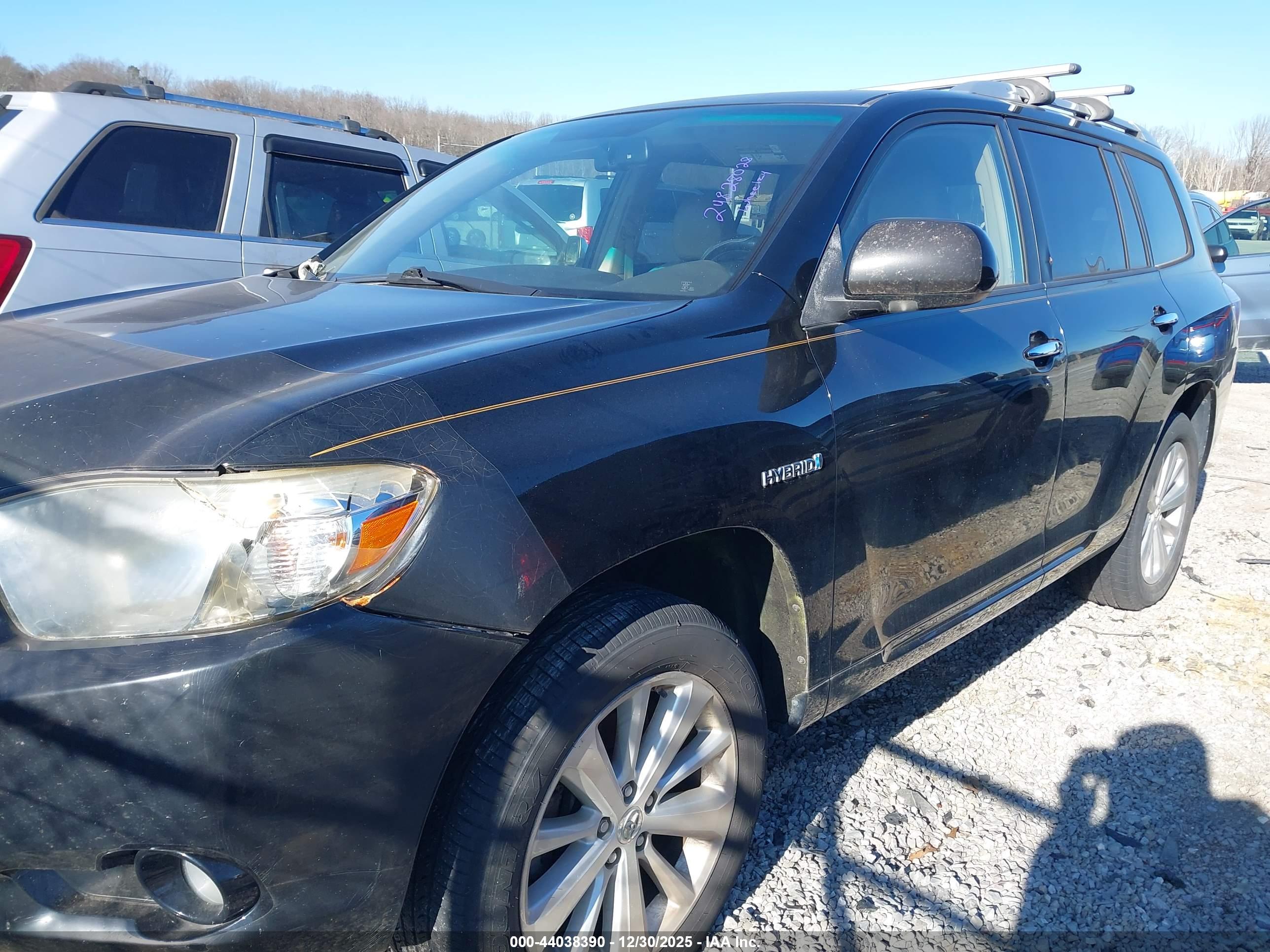 TOYOTA HIGHLANDER image 2