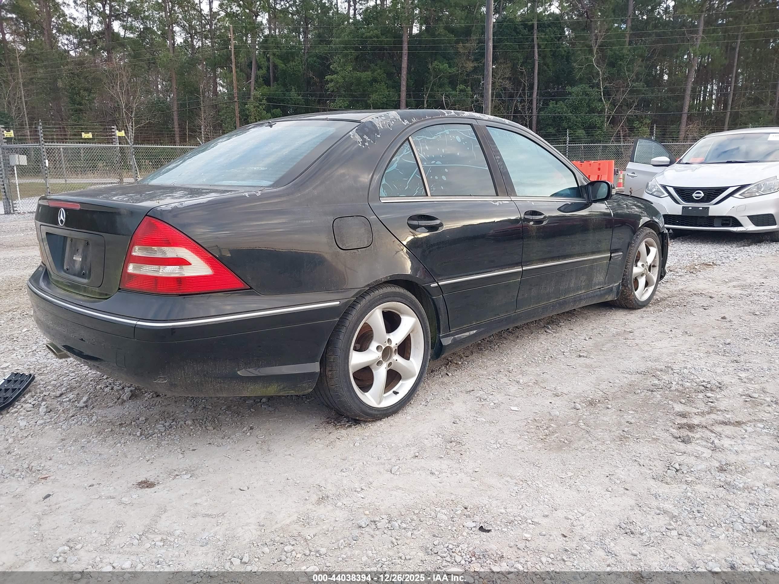 MERCEDES-BENZ C image 4