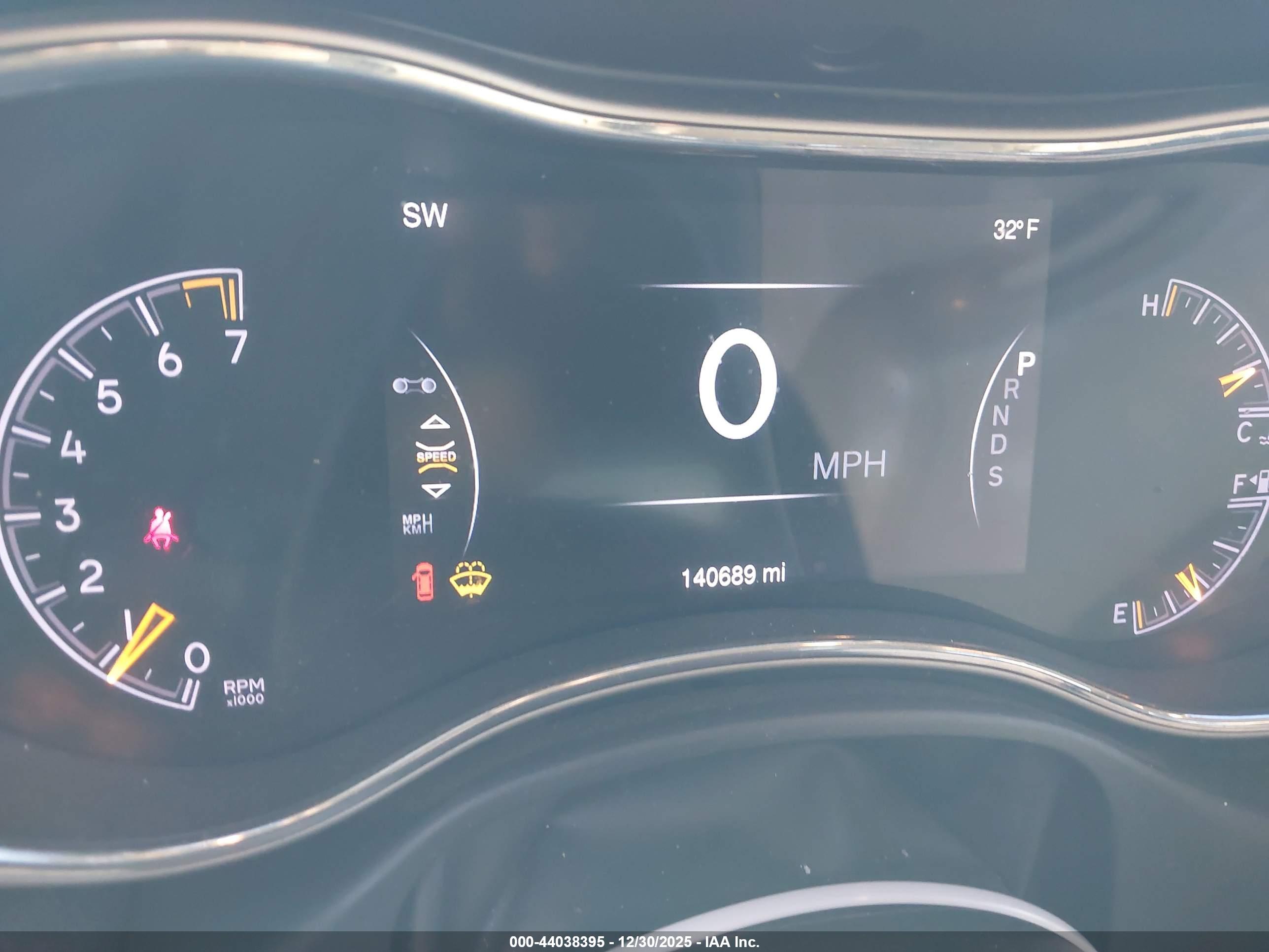 JEEP GRAND image 7