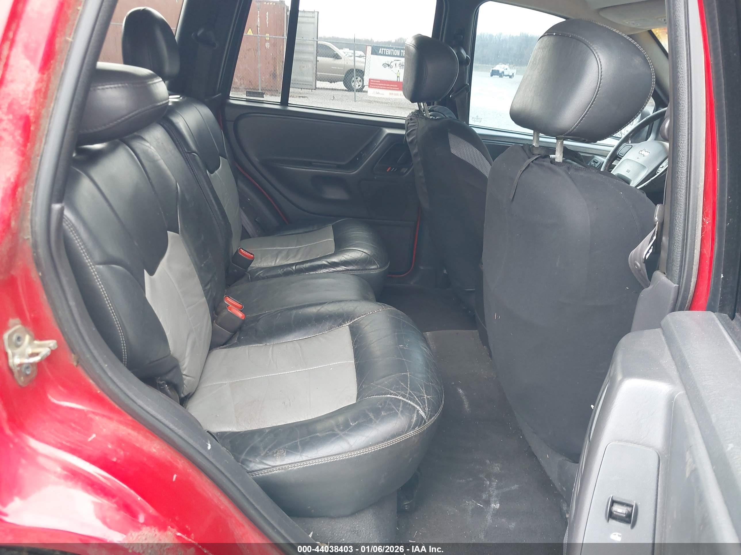 JEEP GRAND image 8