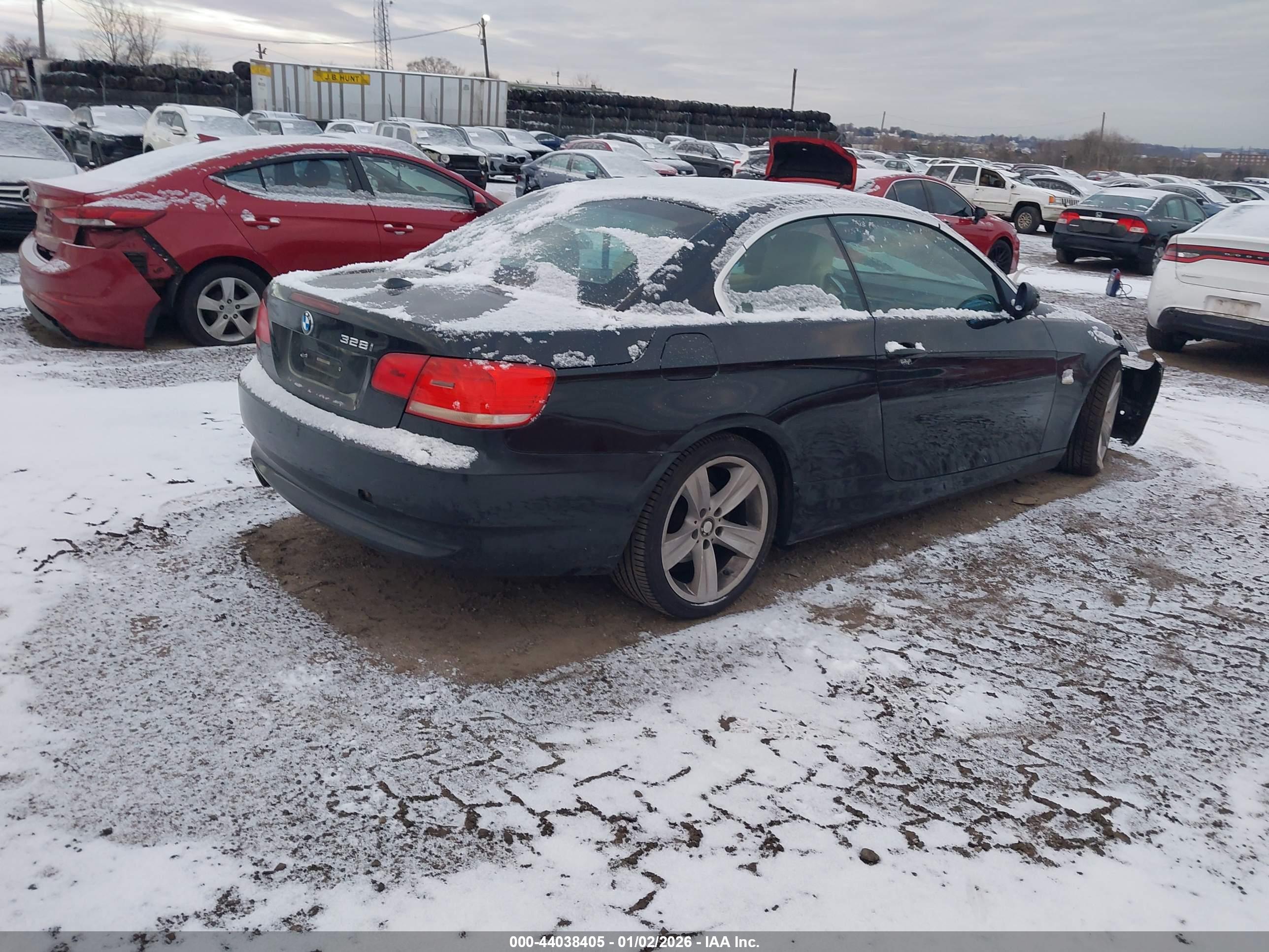 BMW 328I image 4