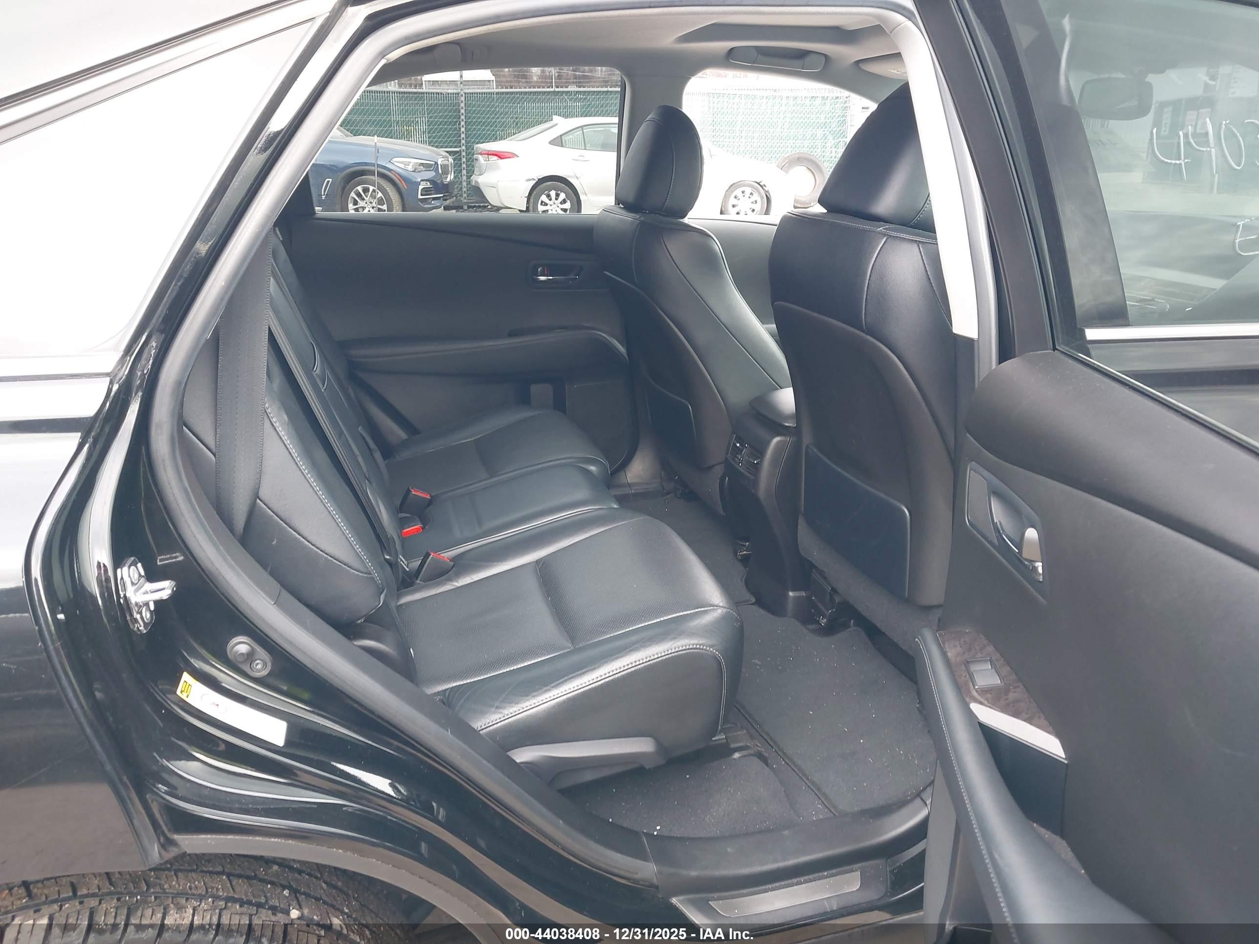 LEXUS RX image 8
