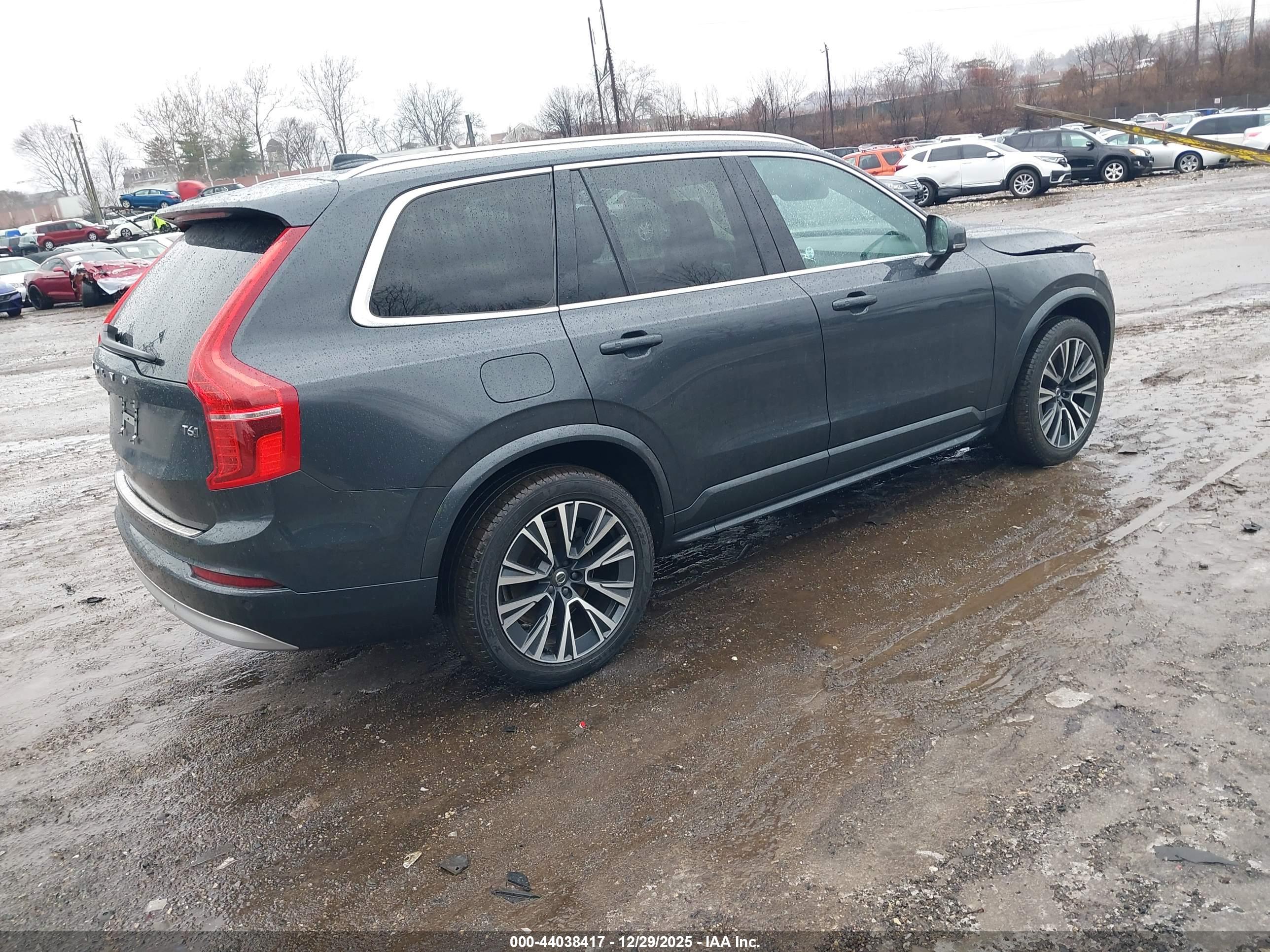 VOLVO XC90 image 4