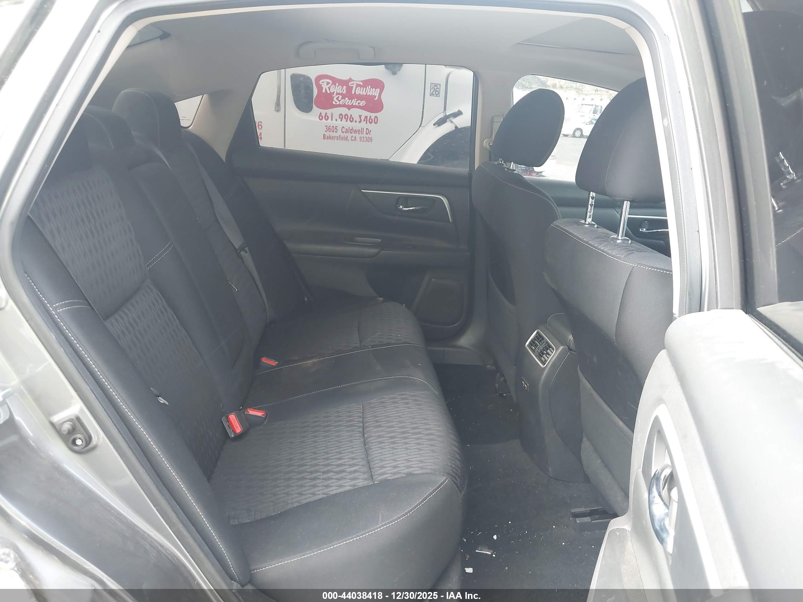 NISSAN ALTIMA image 8