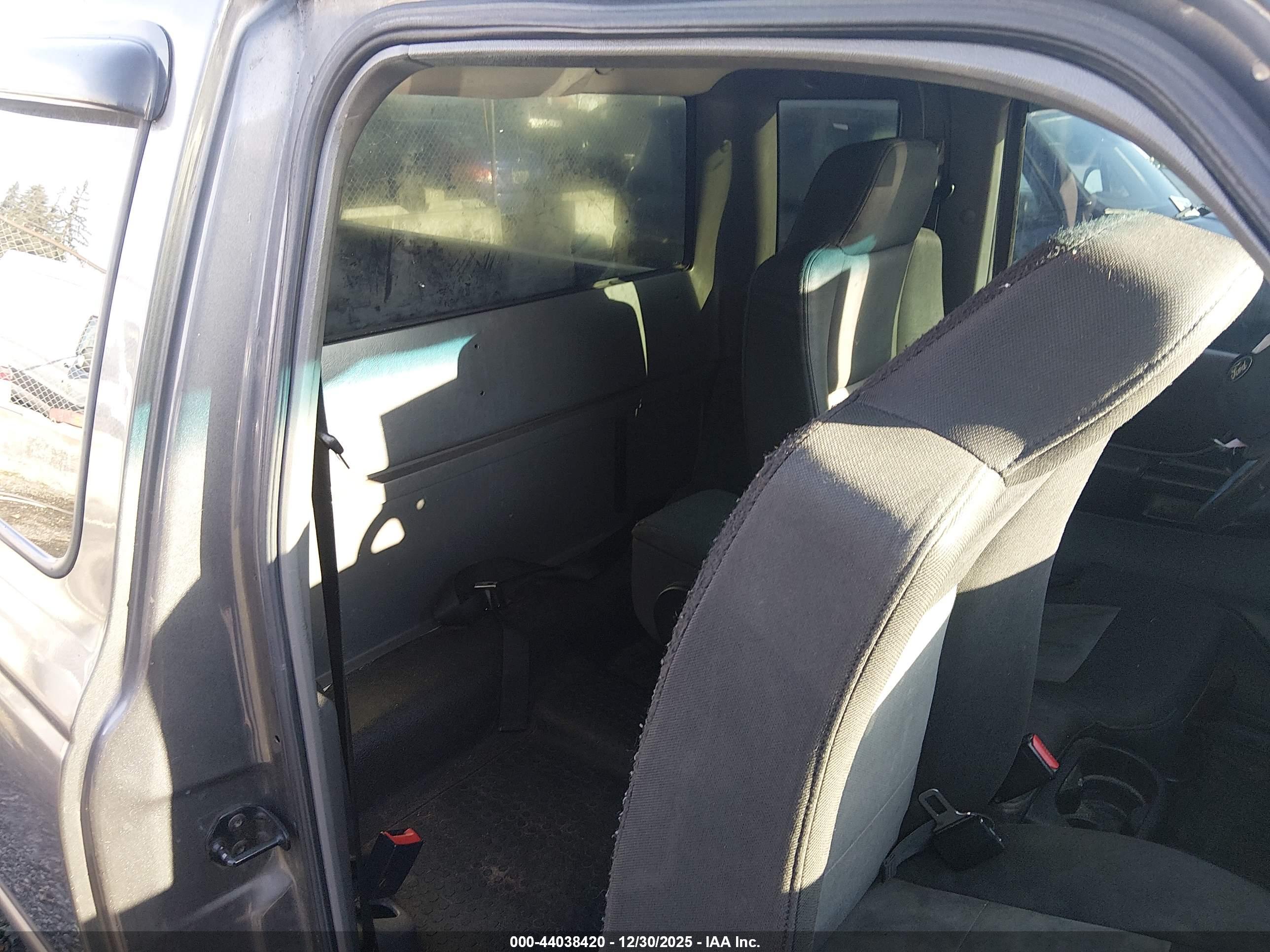 FORD RANGER image 8