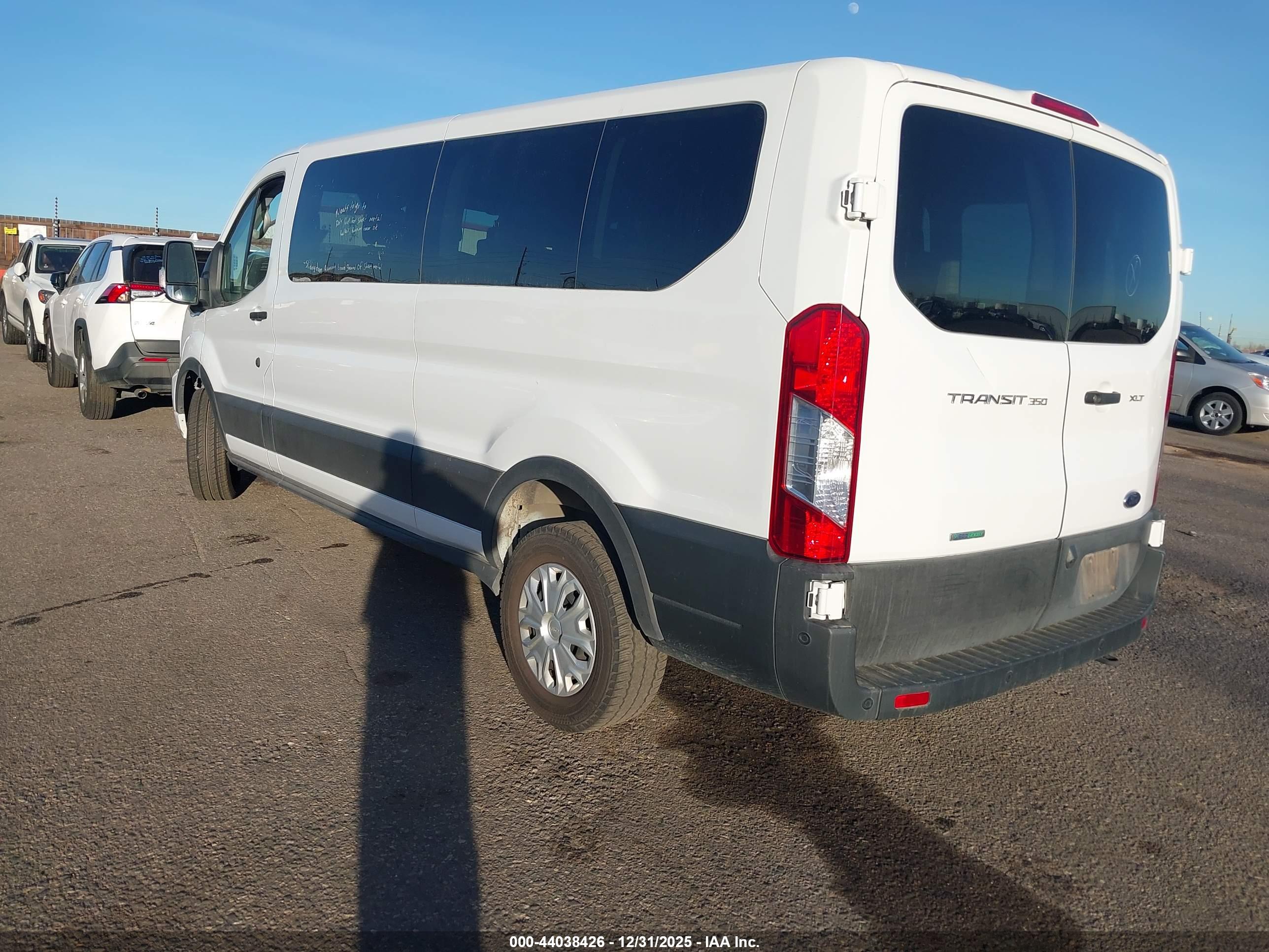 FORD TRANSIT-350 image 3