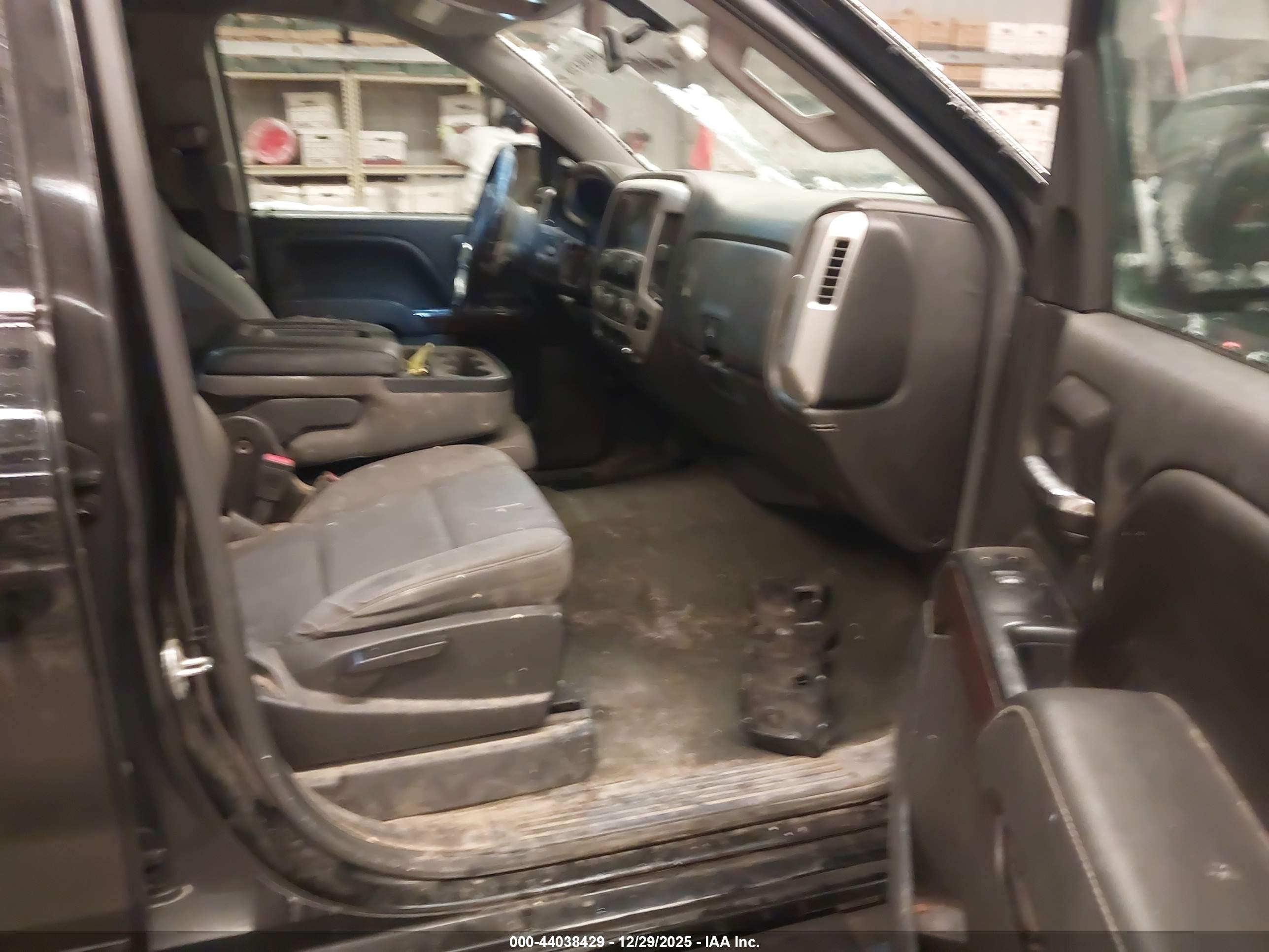 GMC SIERRA image 5