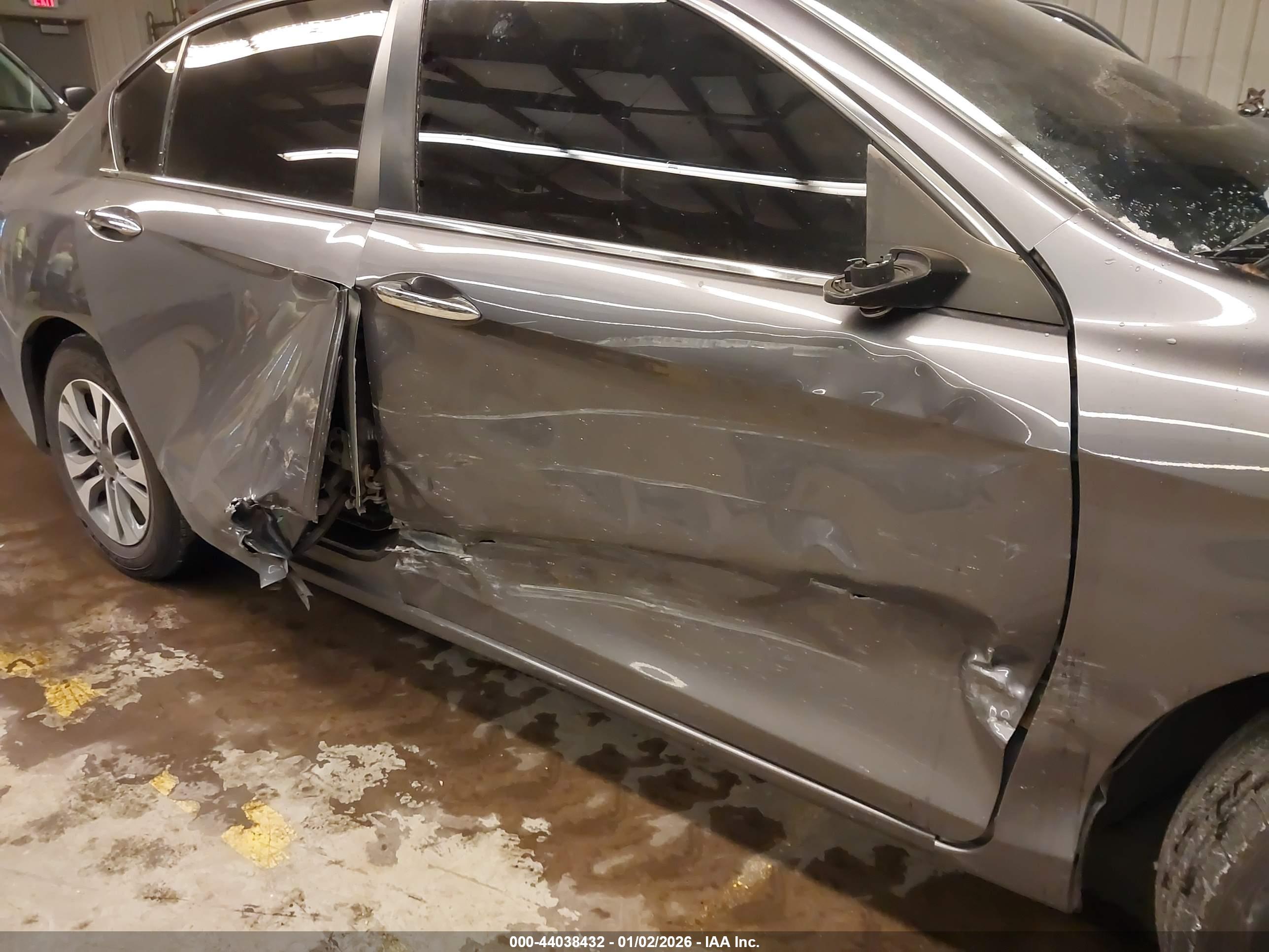 HONDA ACCORD image 6