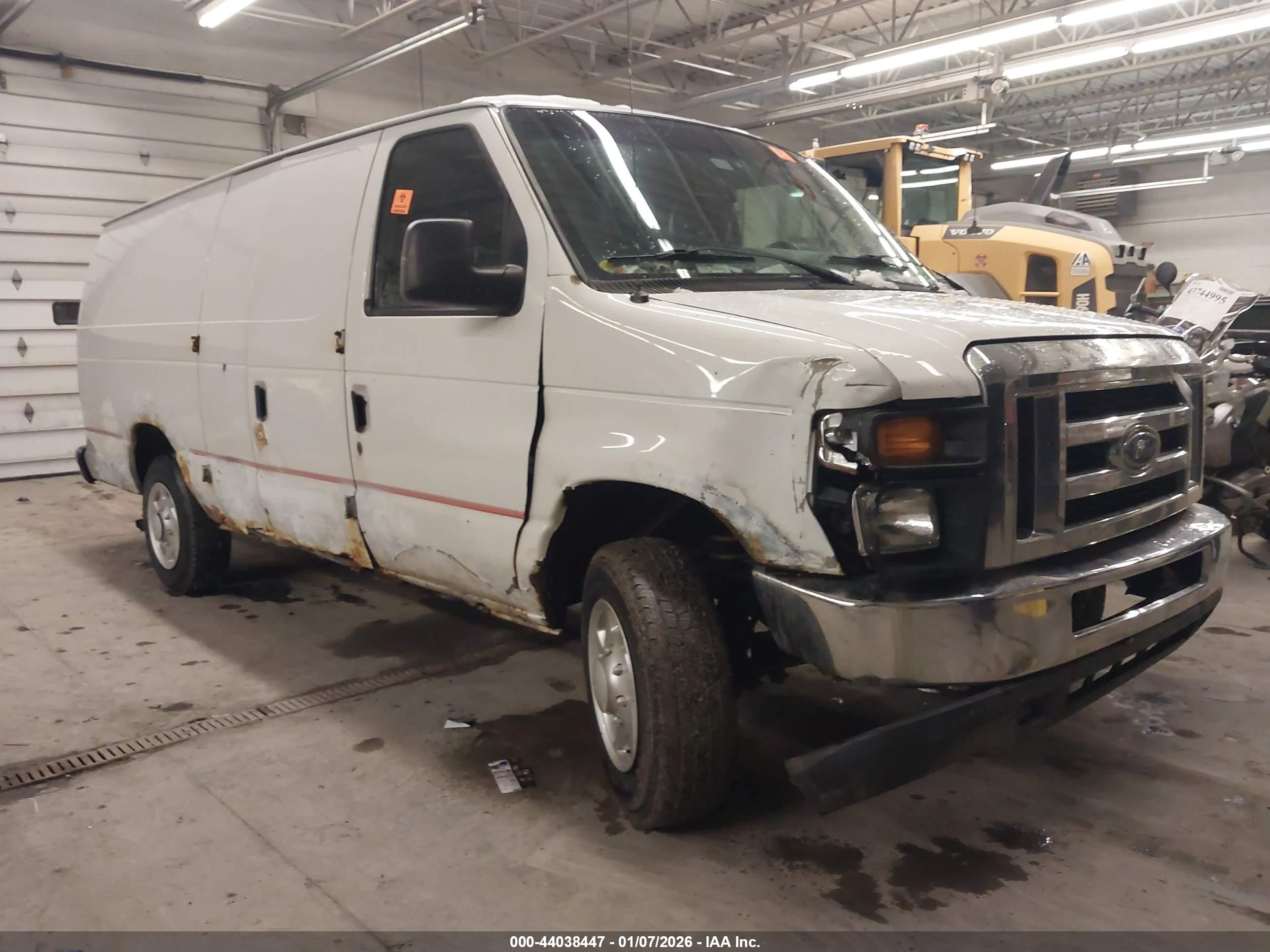 FORD E-250 image 6
