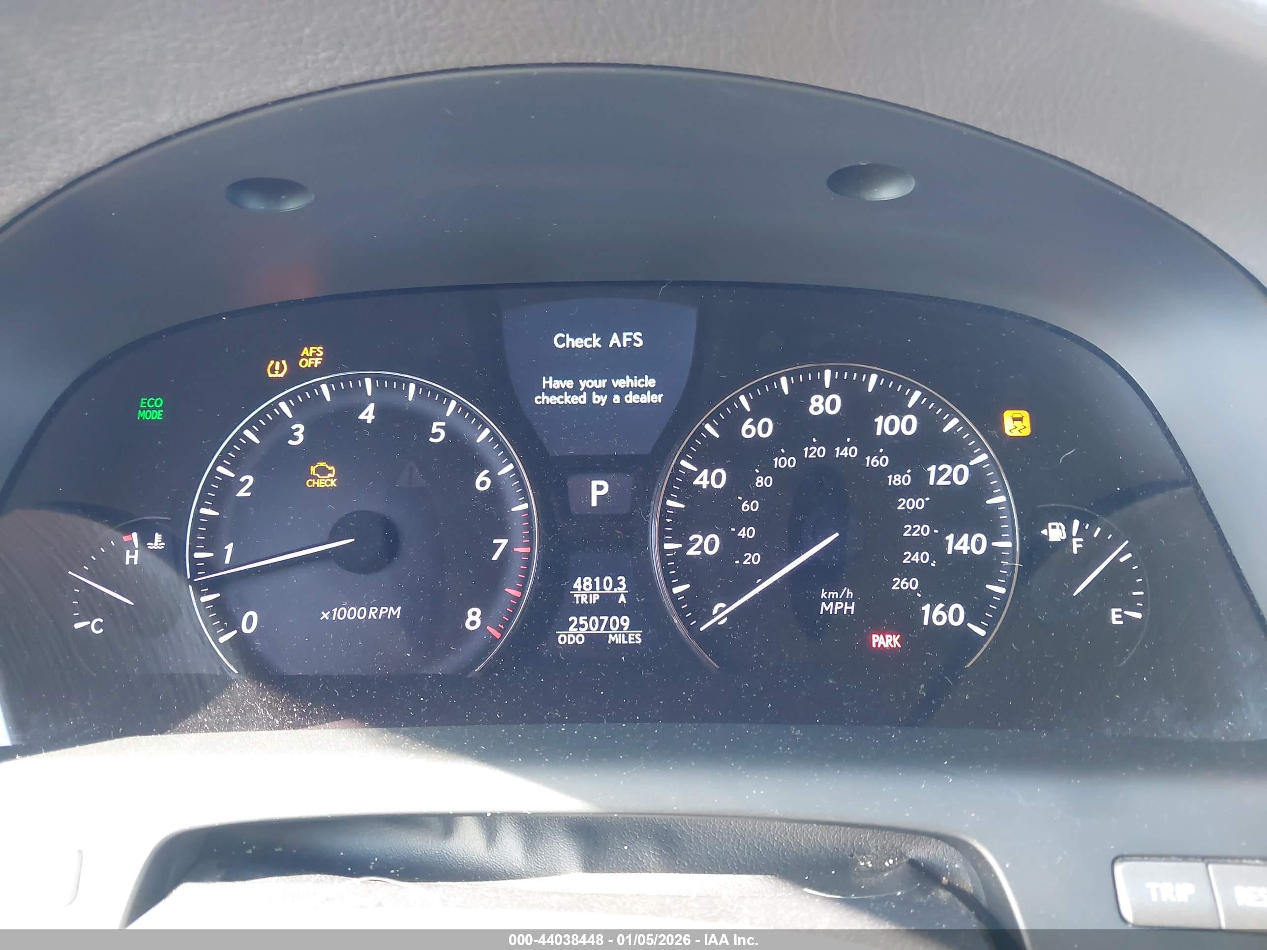 LEXUS LS image 7