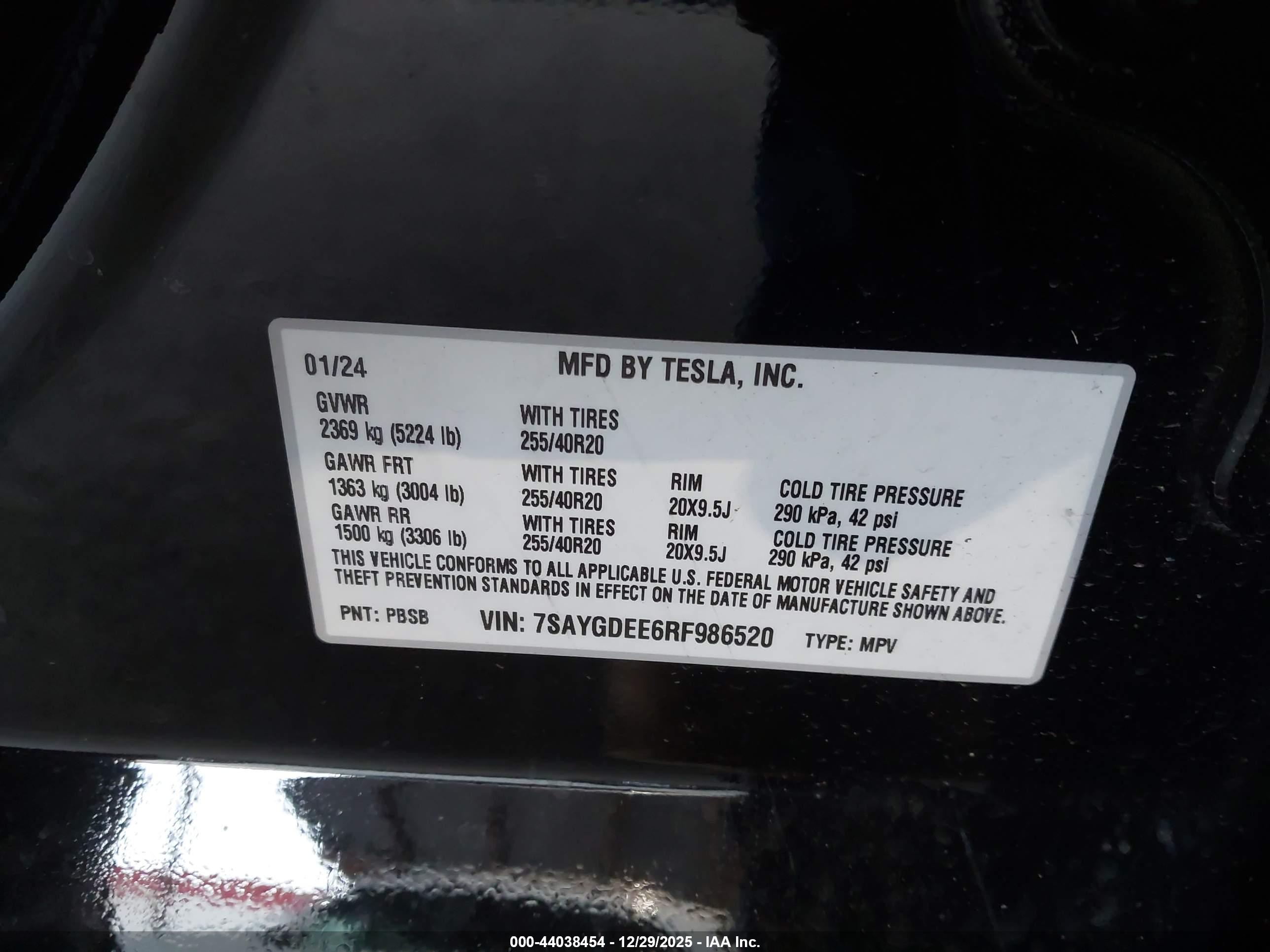 TESLA MODEL image 9