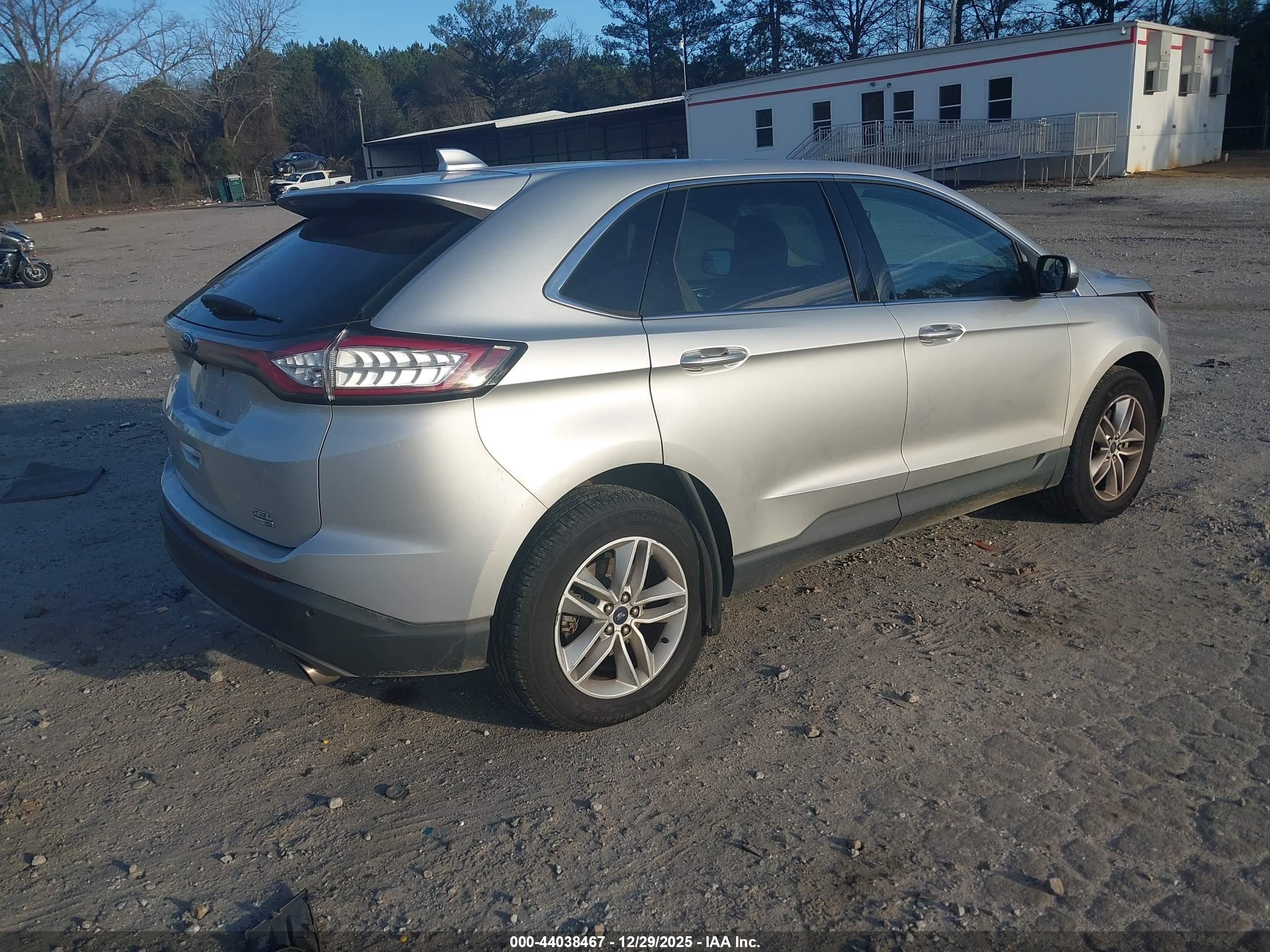 FORD EDGE image 4