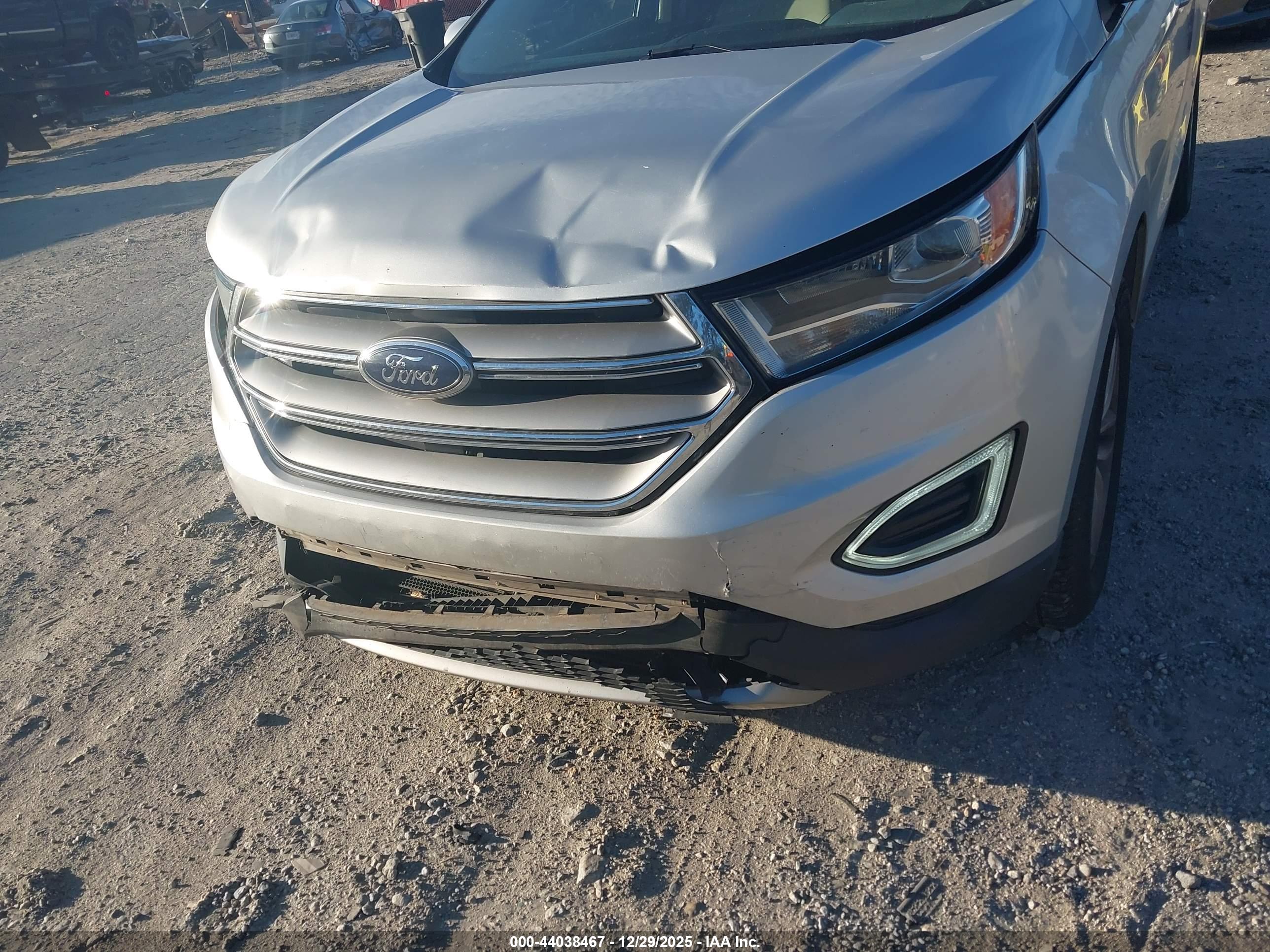 FORD EDGE image 6