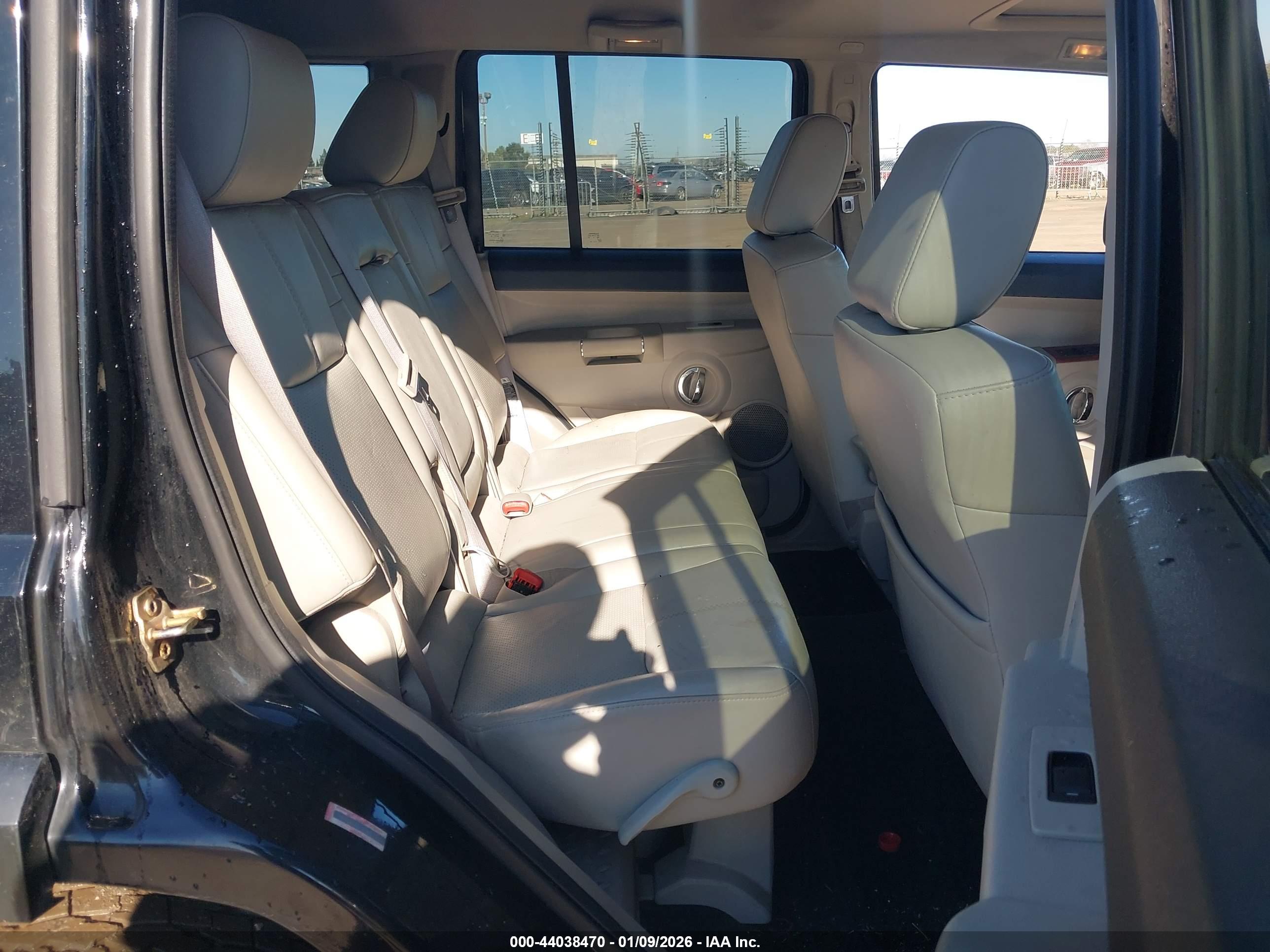 JEEP COMMANDER image 8