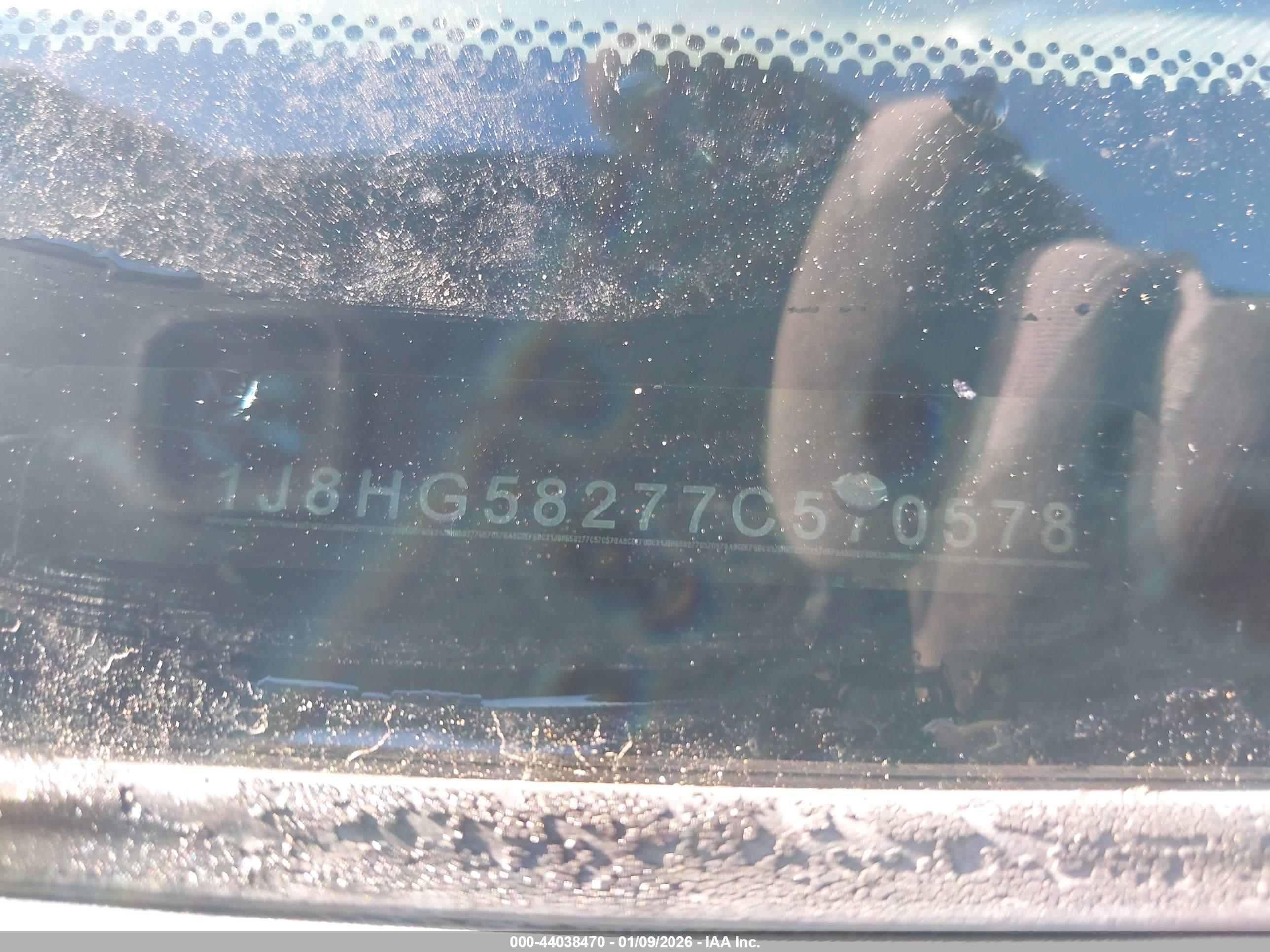 JEEP COMMANDER image 9