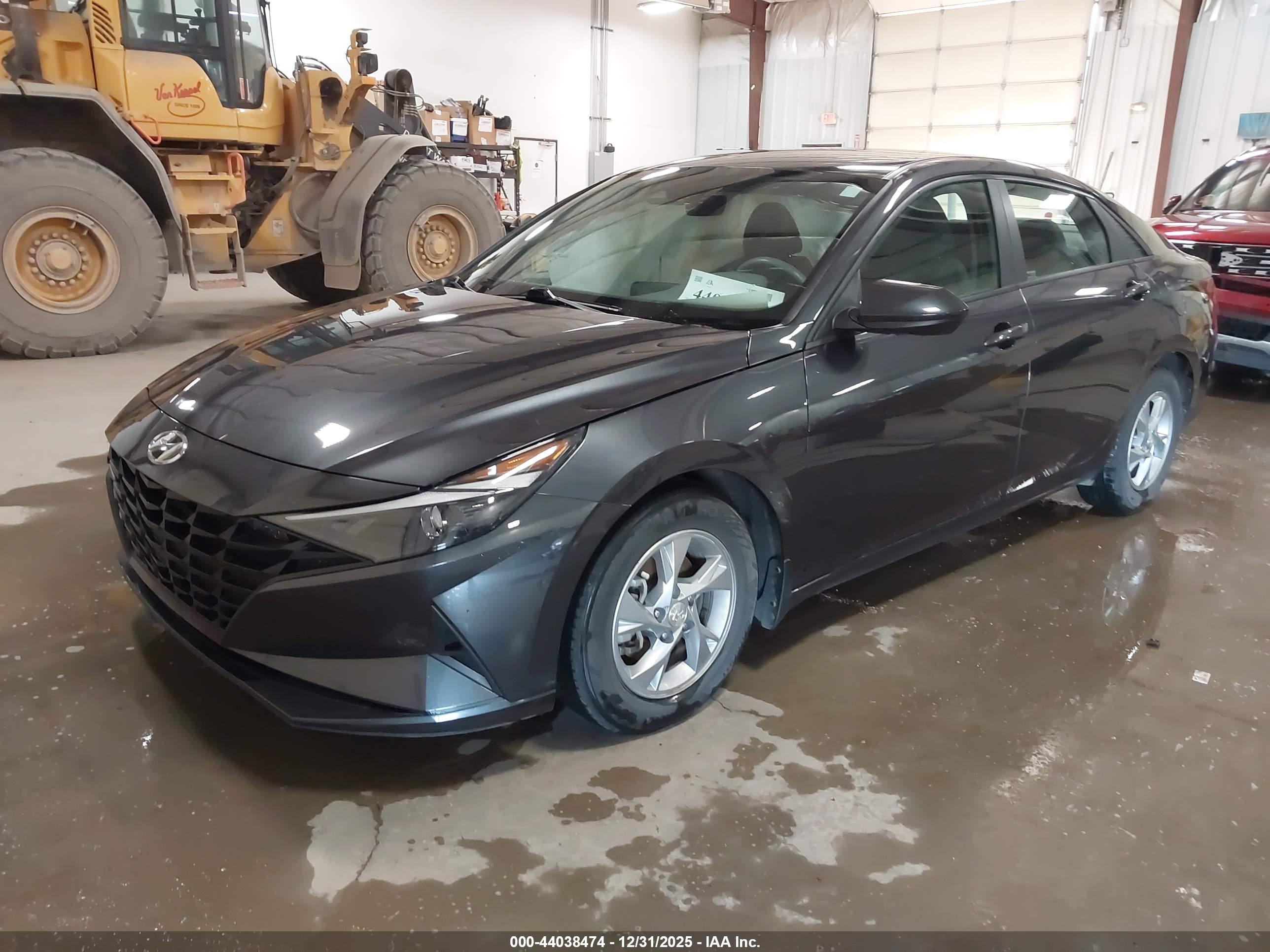 HYUNDAI ELANTRA image 2