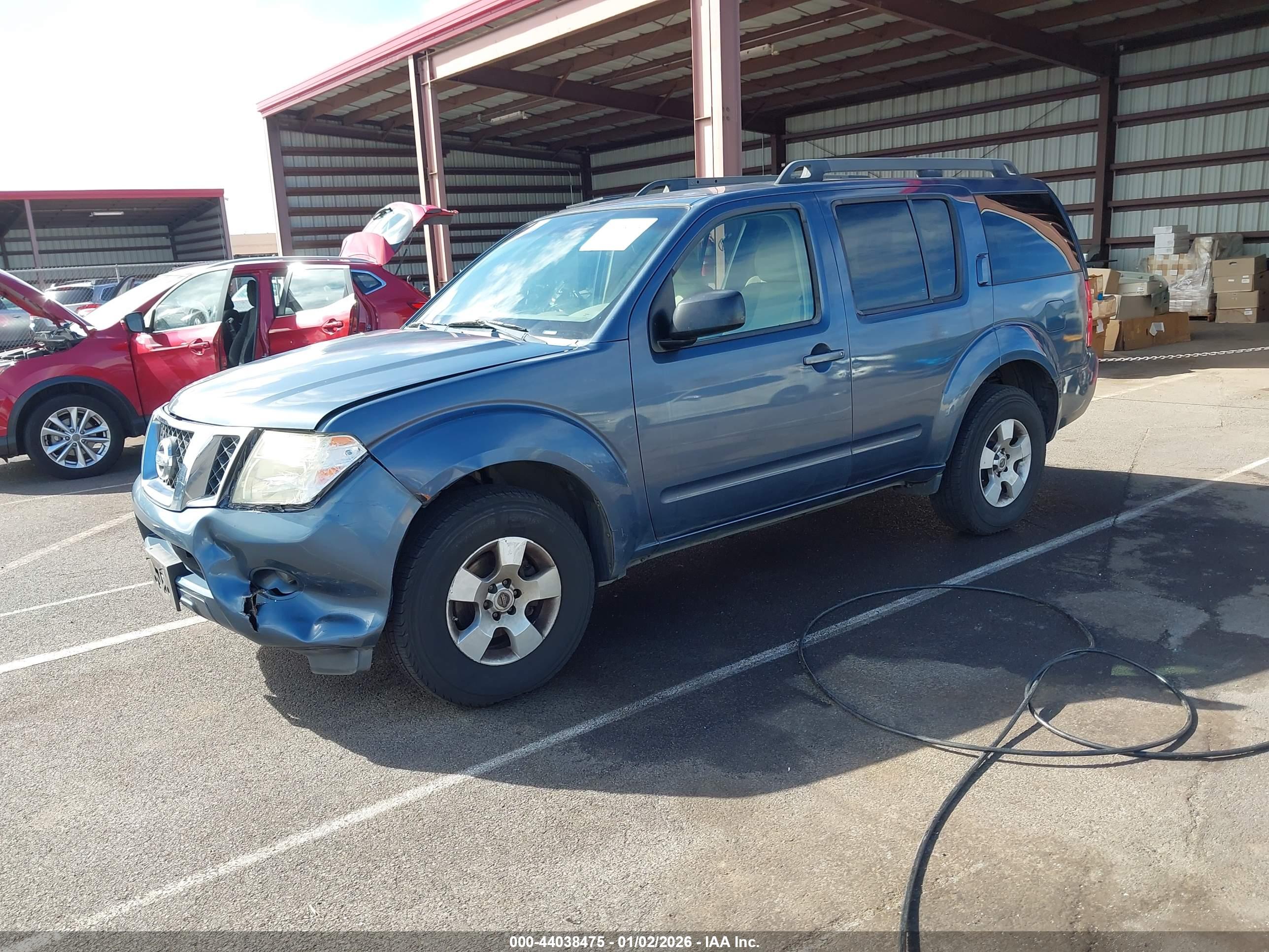 NISSAN PATHFINDER image 2
