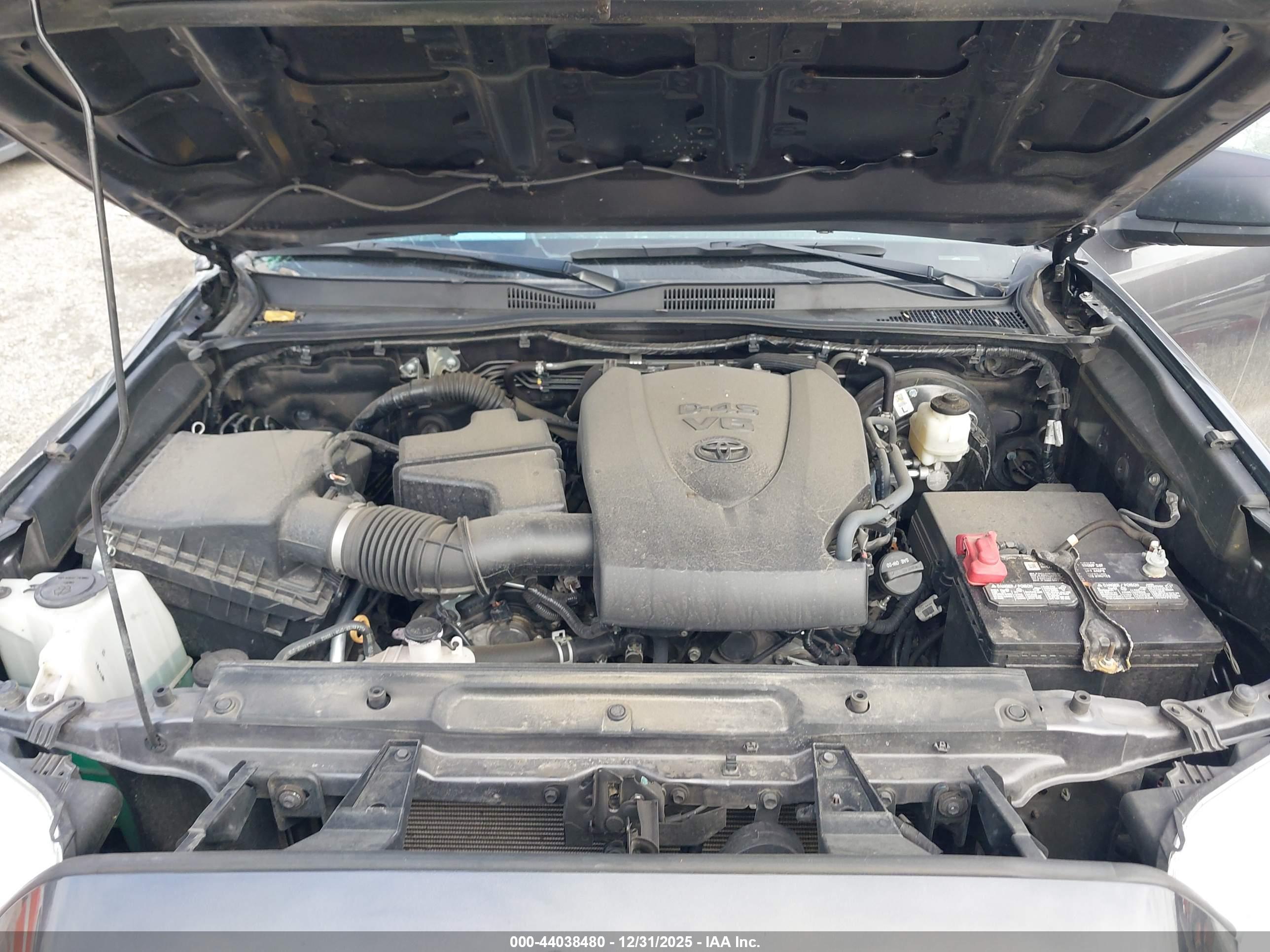 TOYOTA TACOMA image 10