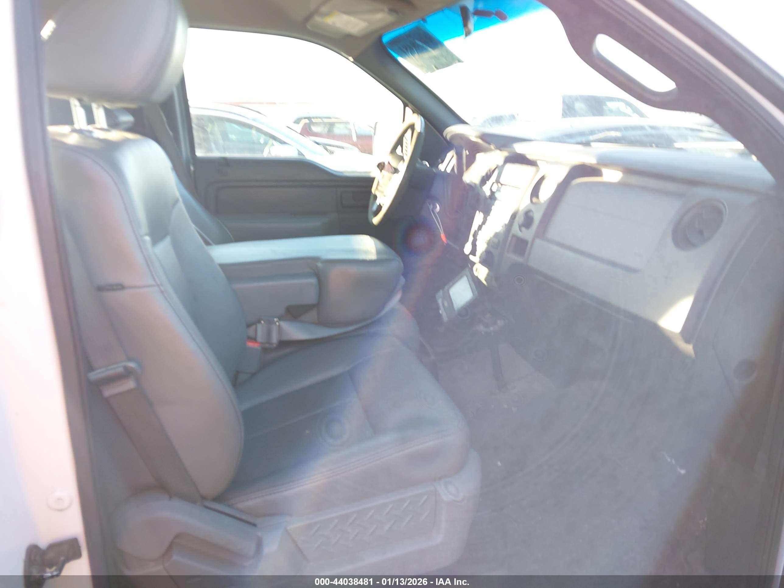 FORD F-150 image 8