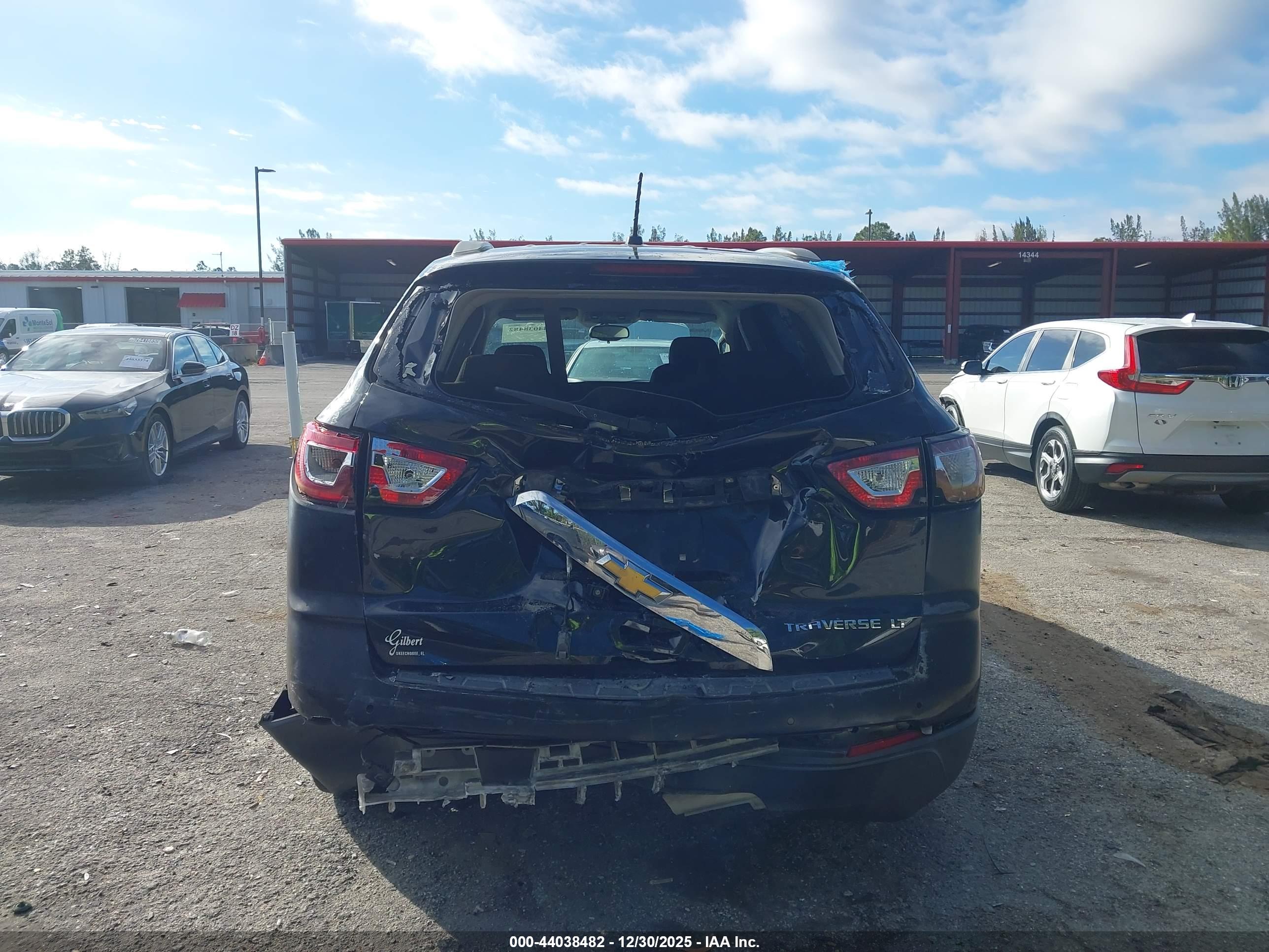 CHEVROLET TRAVERSE image 6