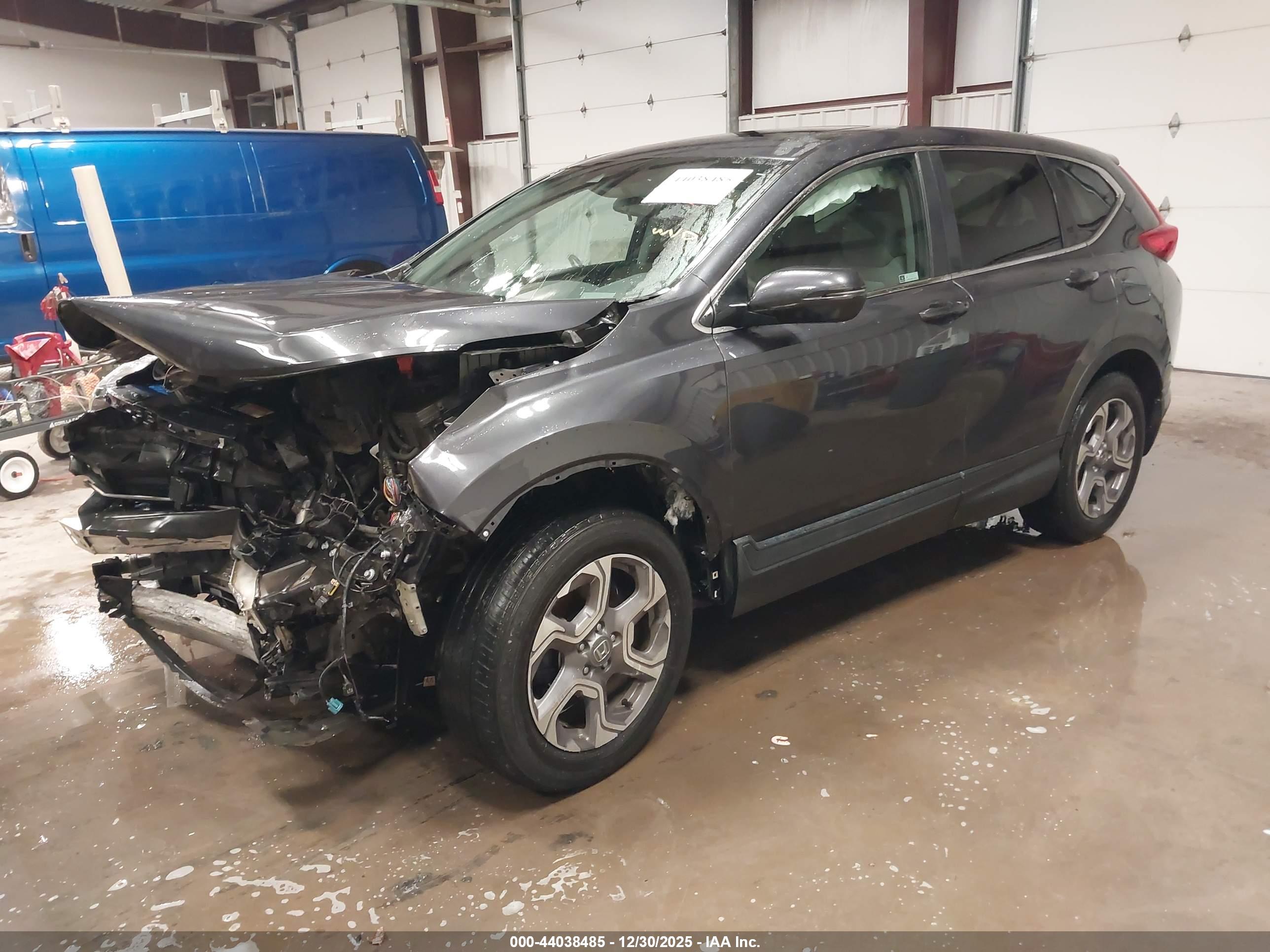HONDA CR-V image 2
