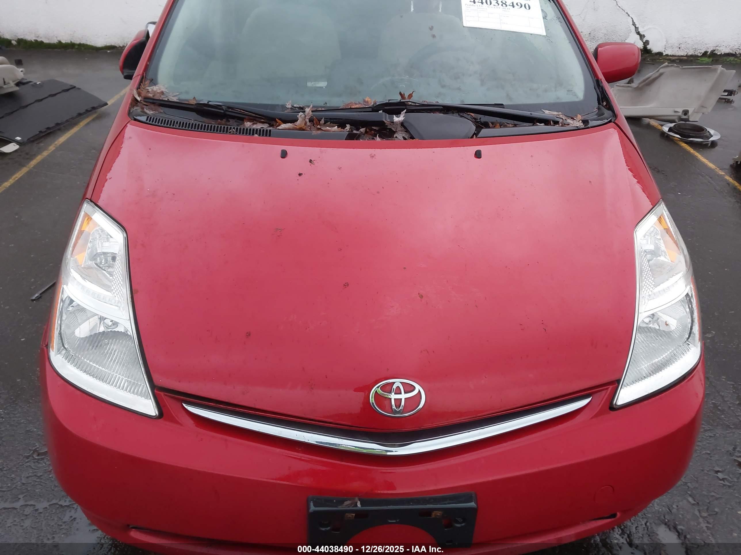 TOYOTA PRIUS image 10