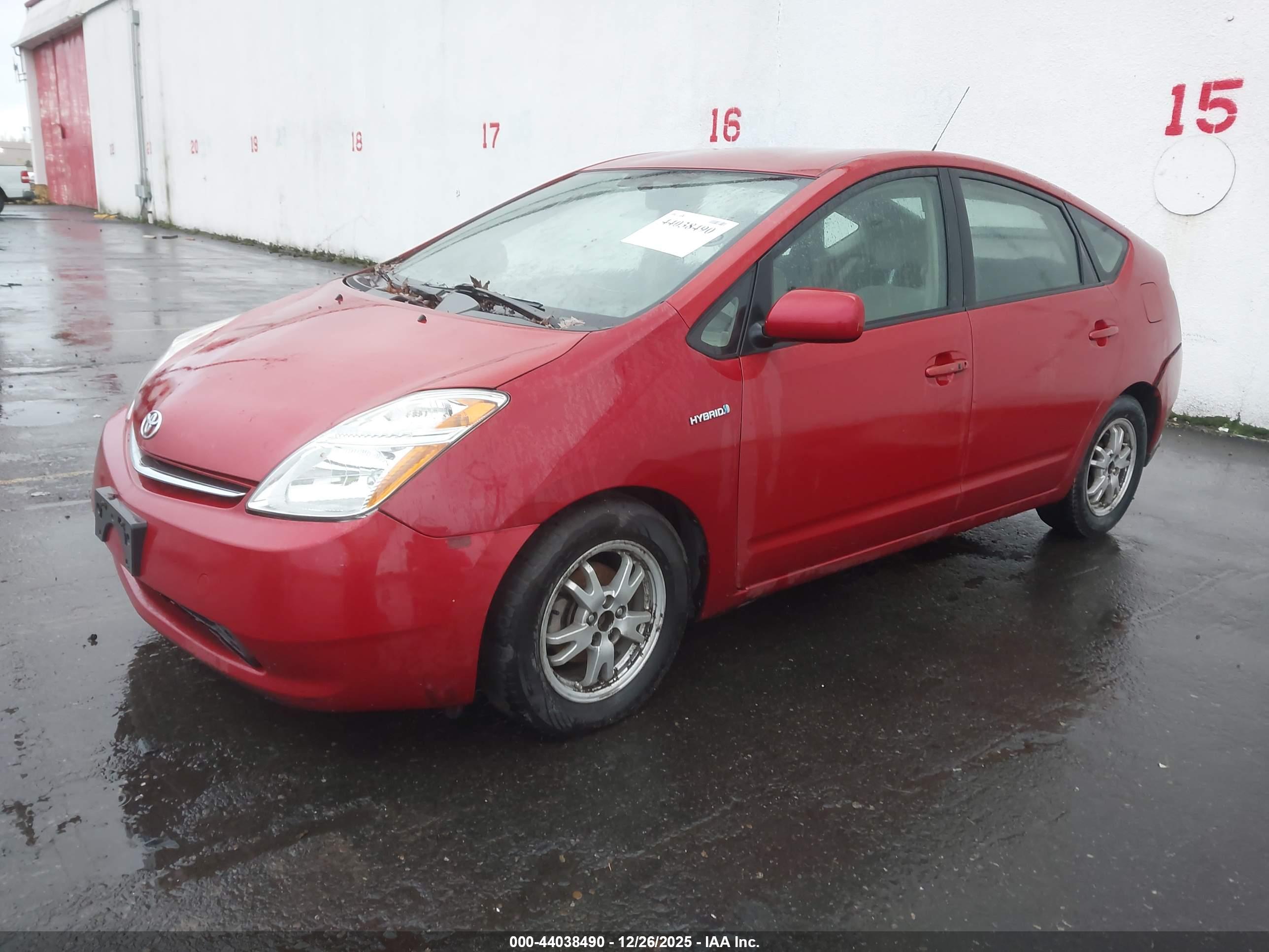 TOYOTA PRIUS image 2