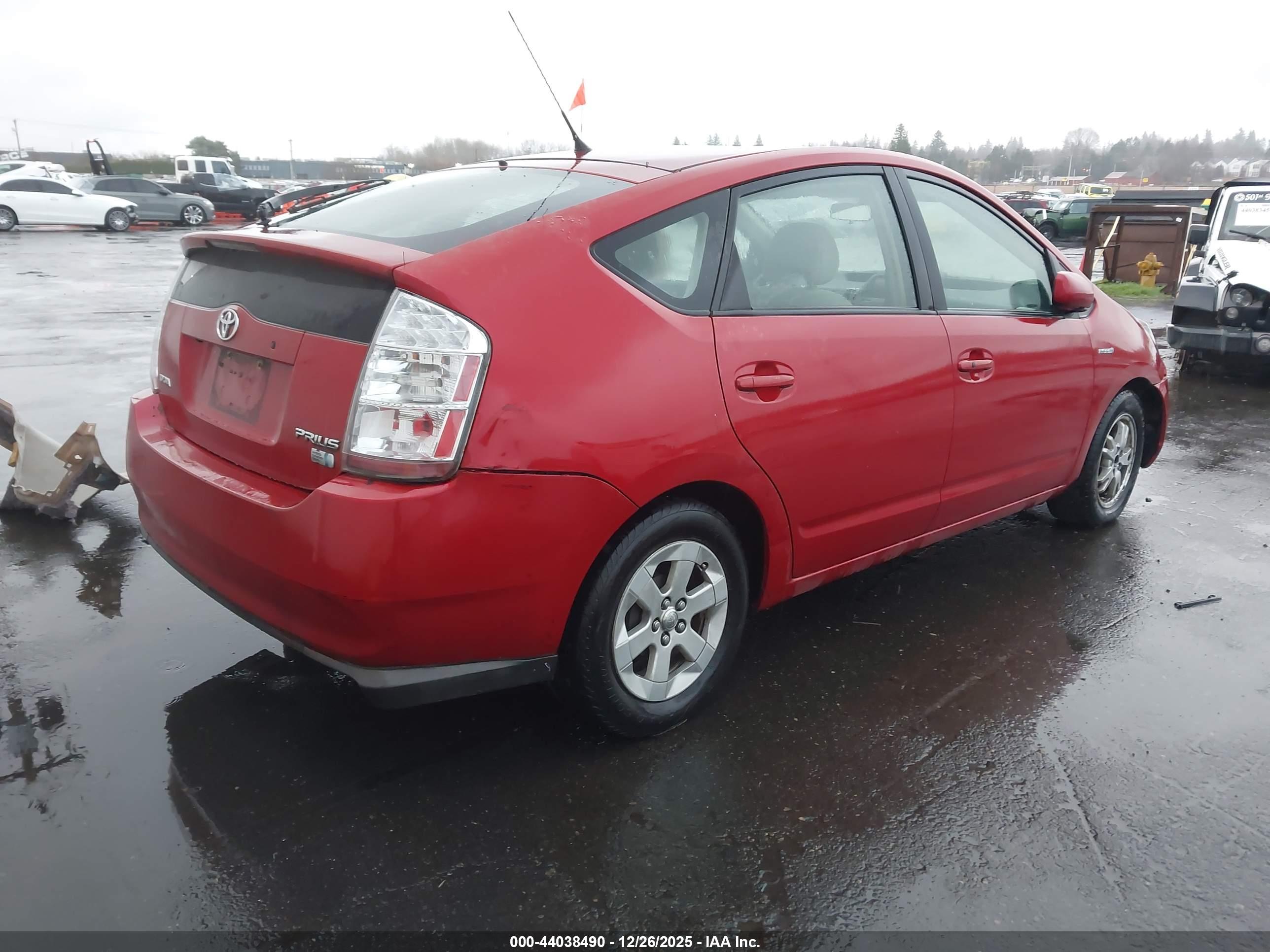 TOYOTA PRIUS image 4