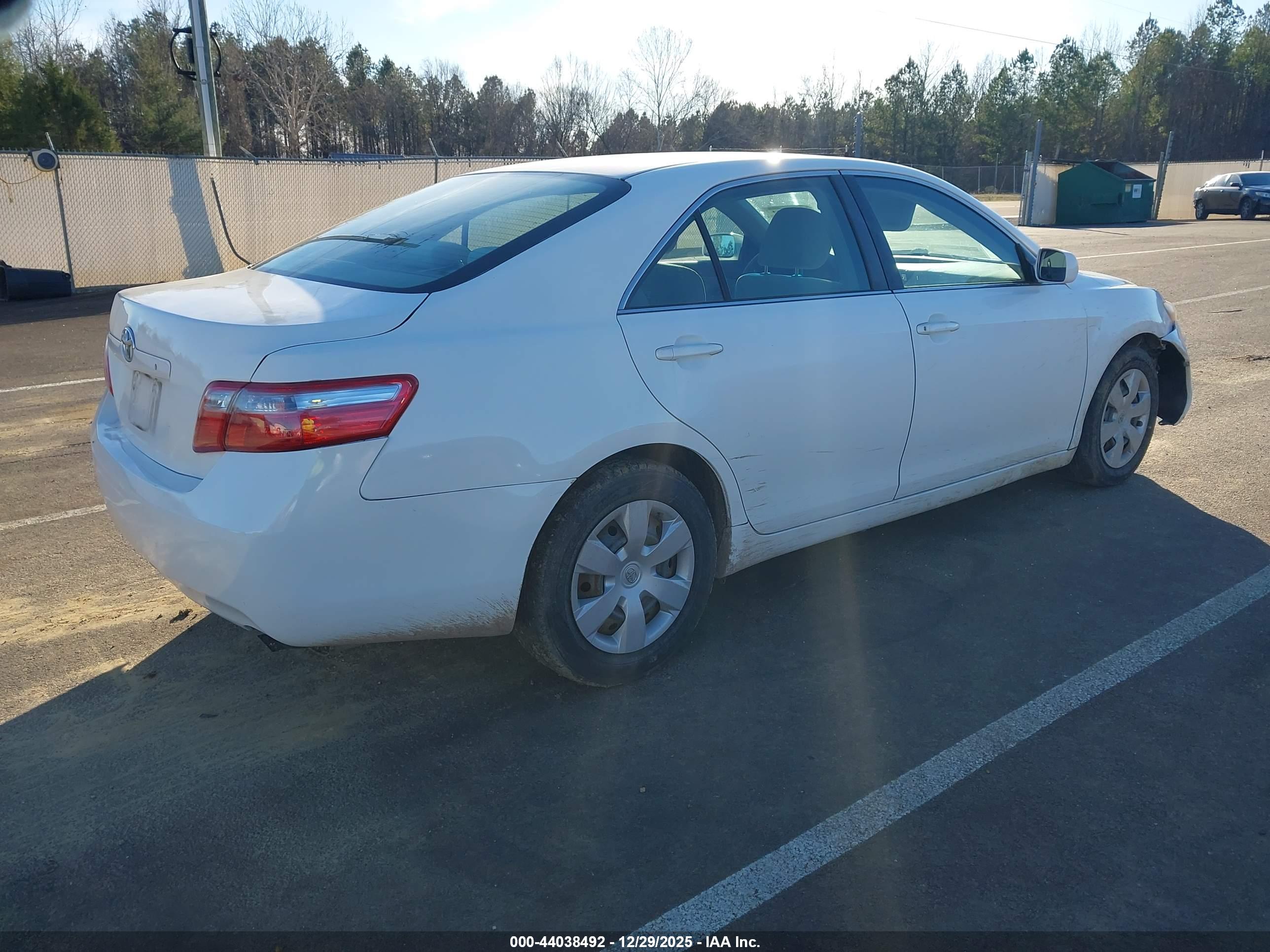 TOYOTA CAMRY image 4