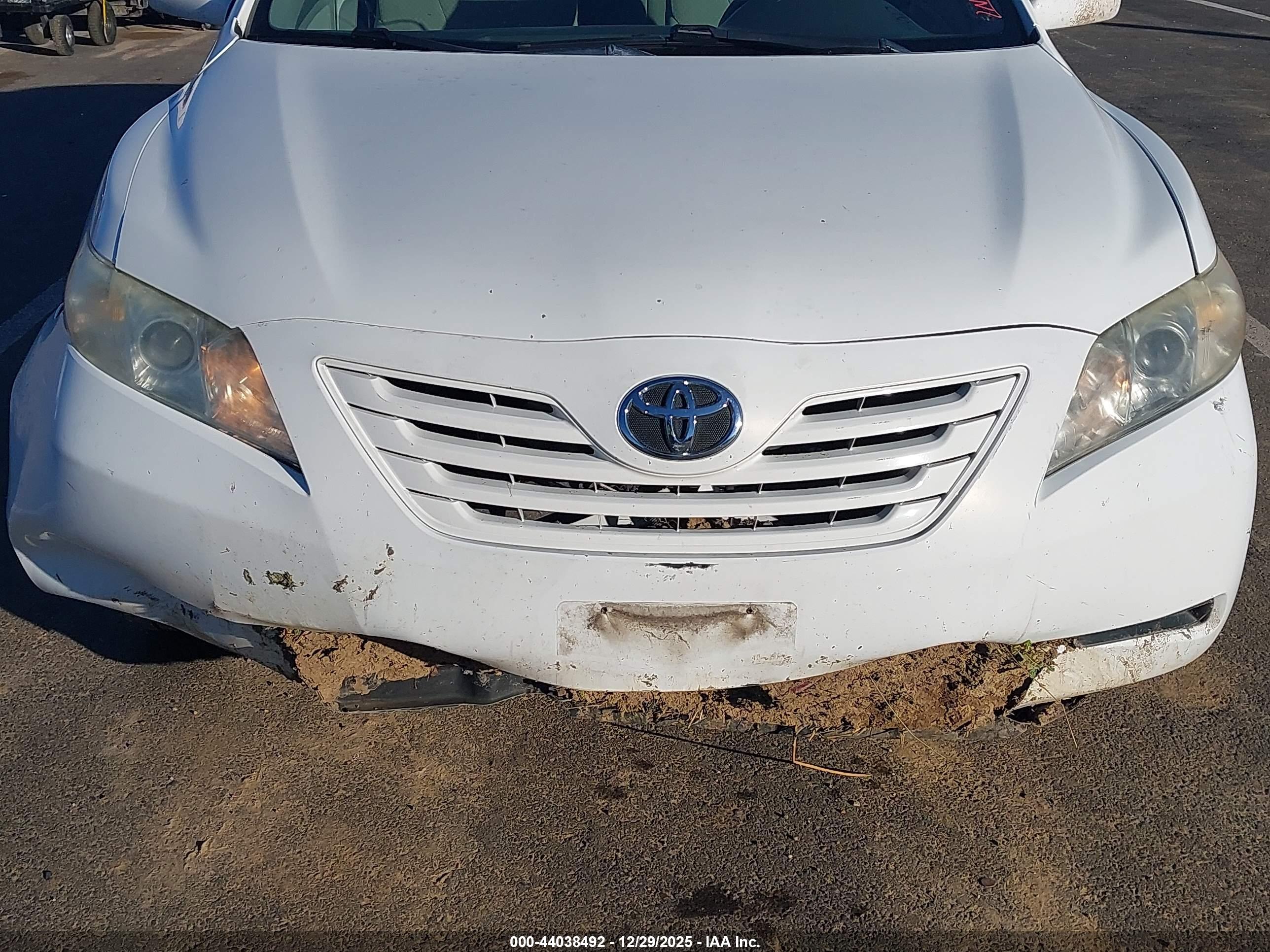 TOYOTA CAMRY image 6