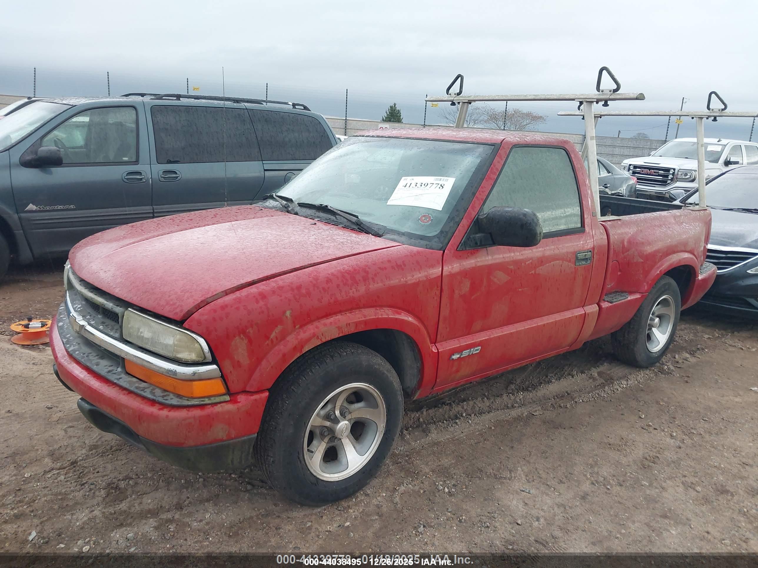 CHEVROLET S-10 image 2