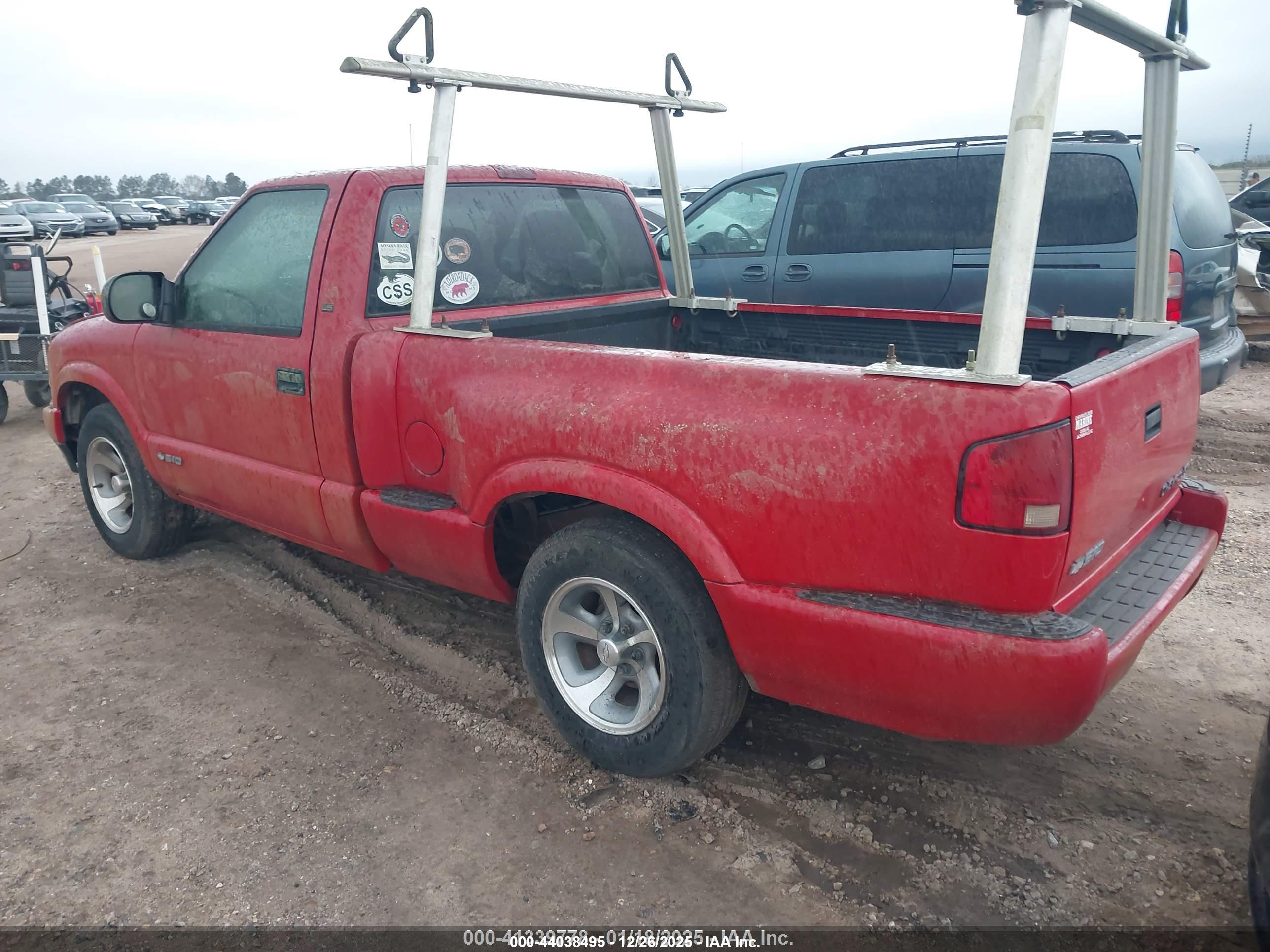 CHEVROLET S-10 image 3