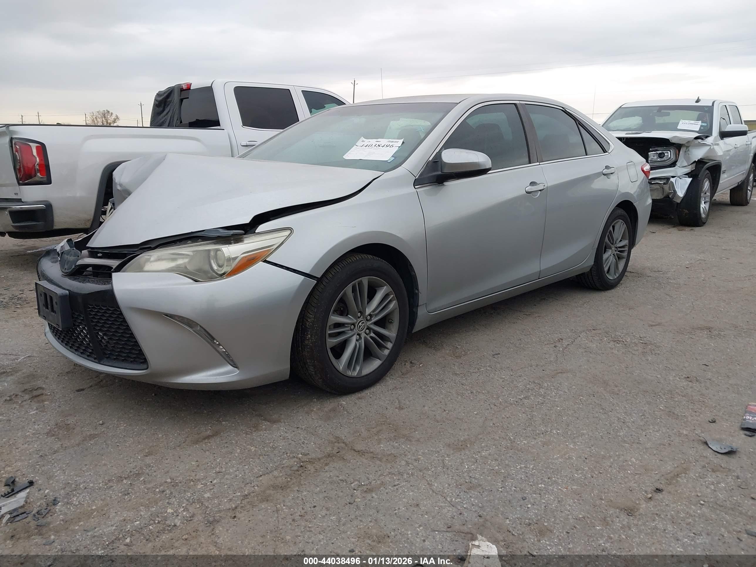 TOYOTA CAMRY image 2