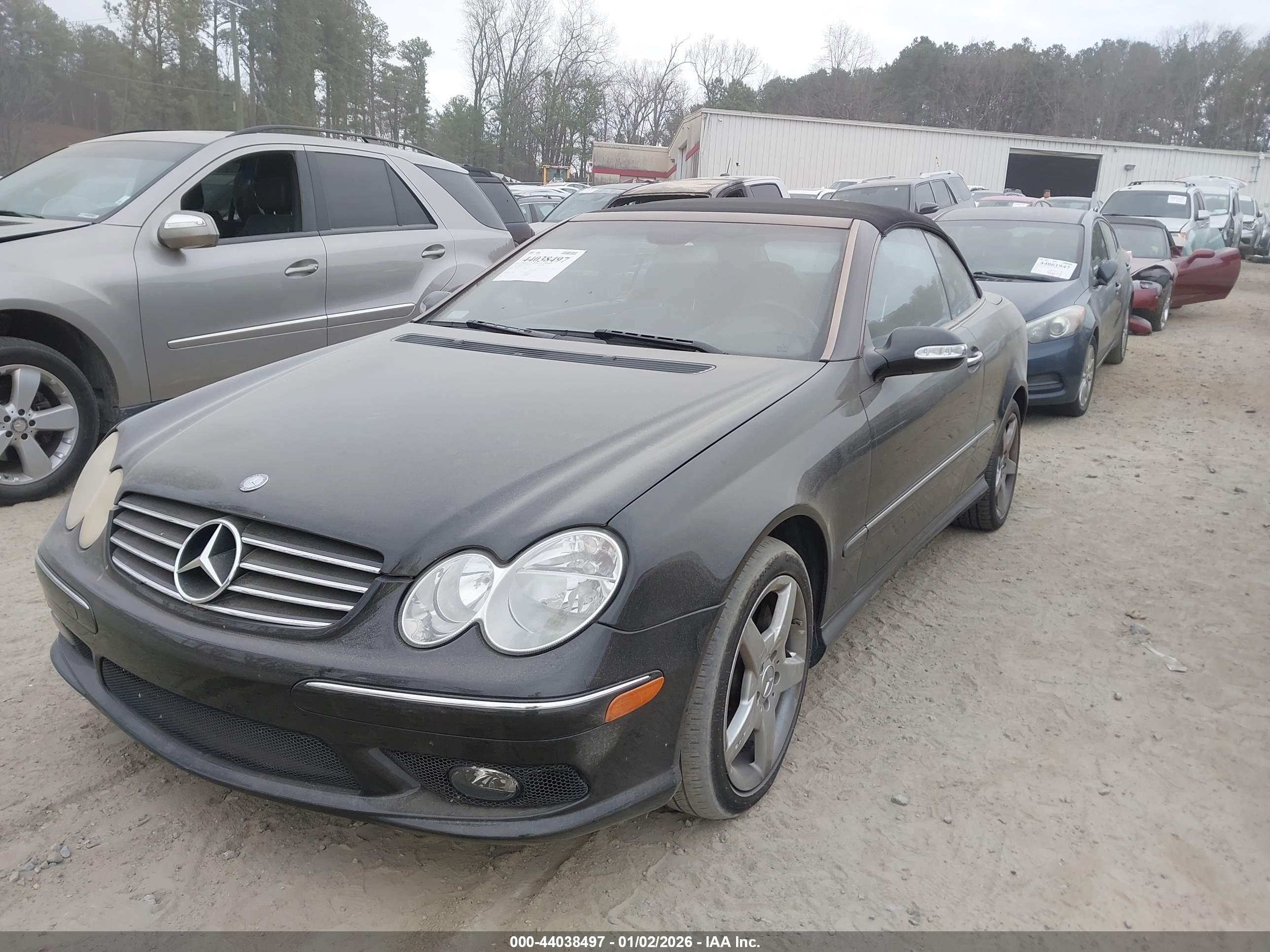 MERCEDES-BENZ CLK image 2