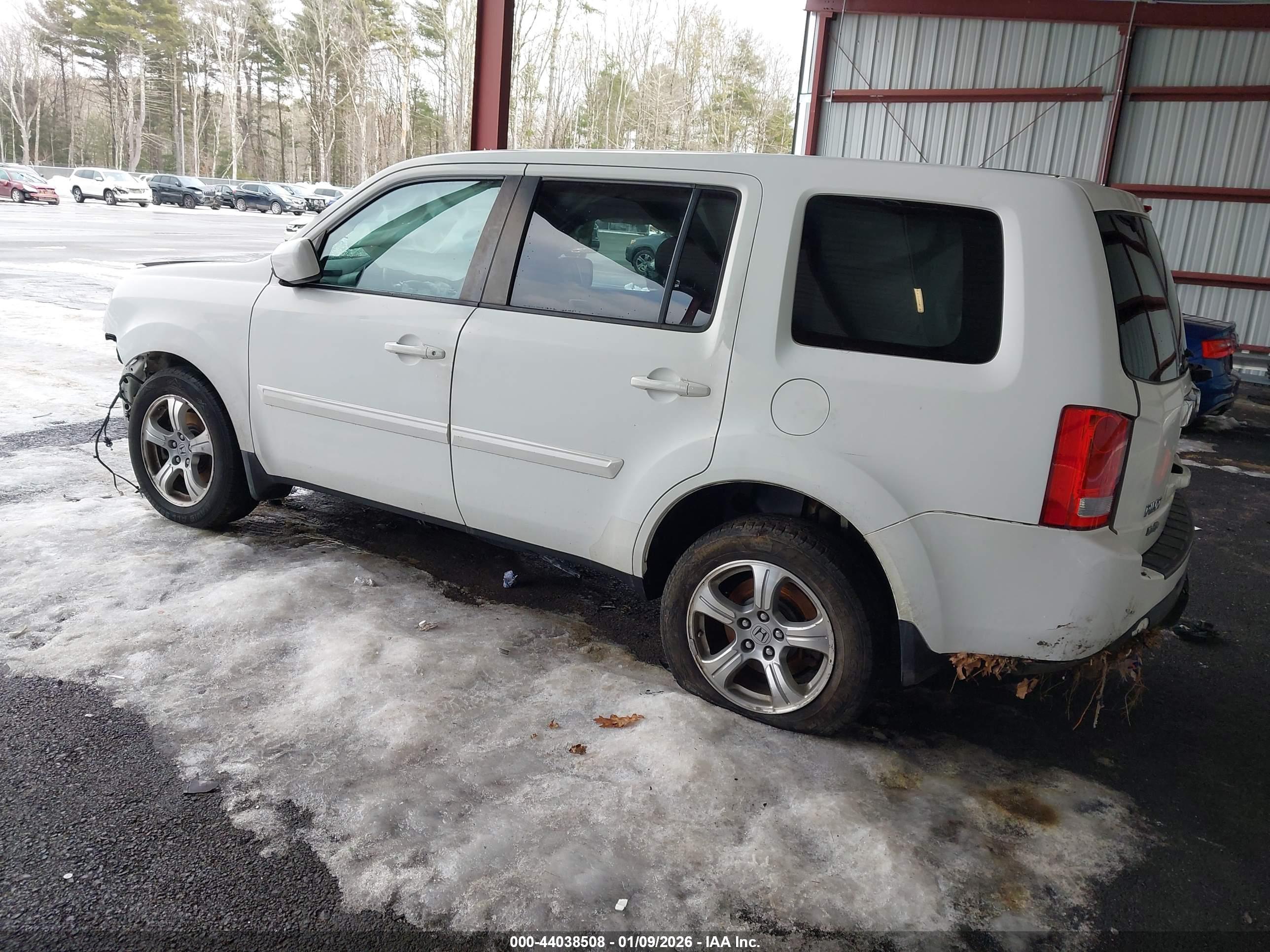 HONDA PILOT image 3