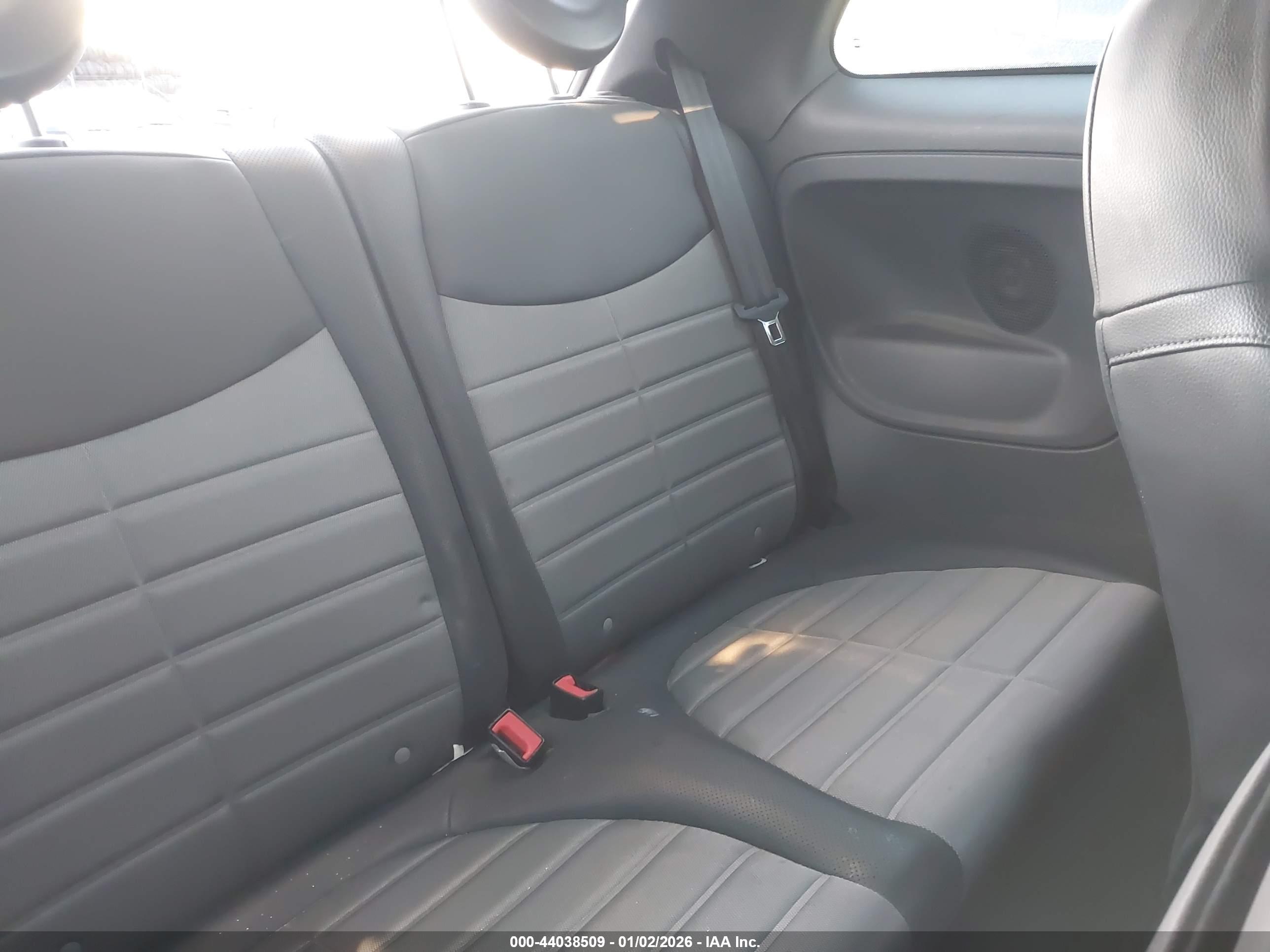 FIAT 500 image 8