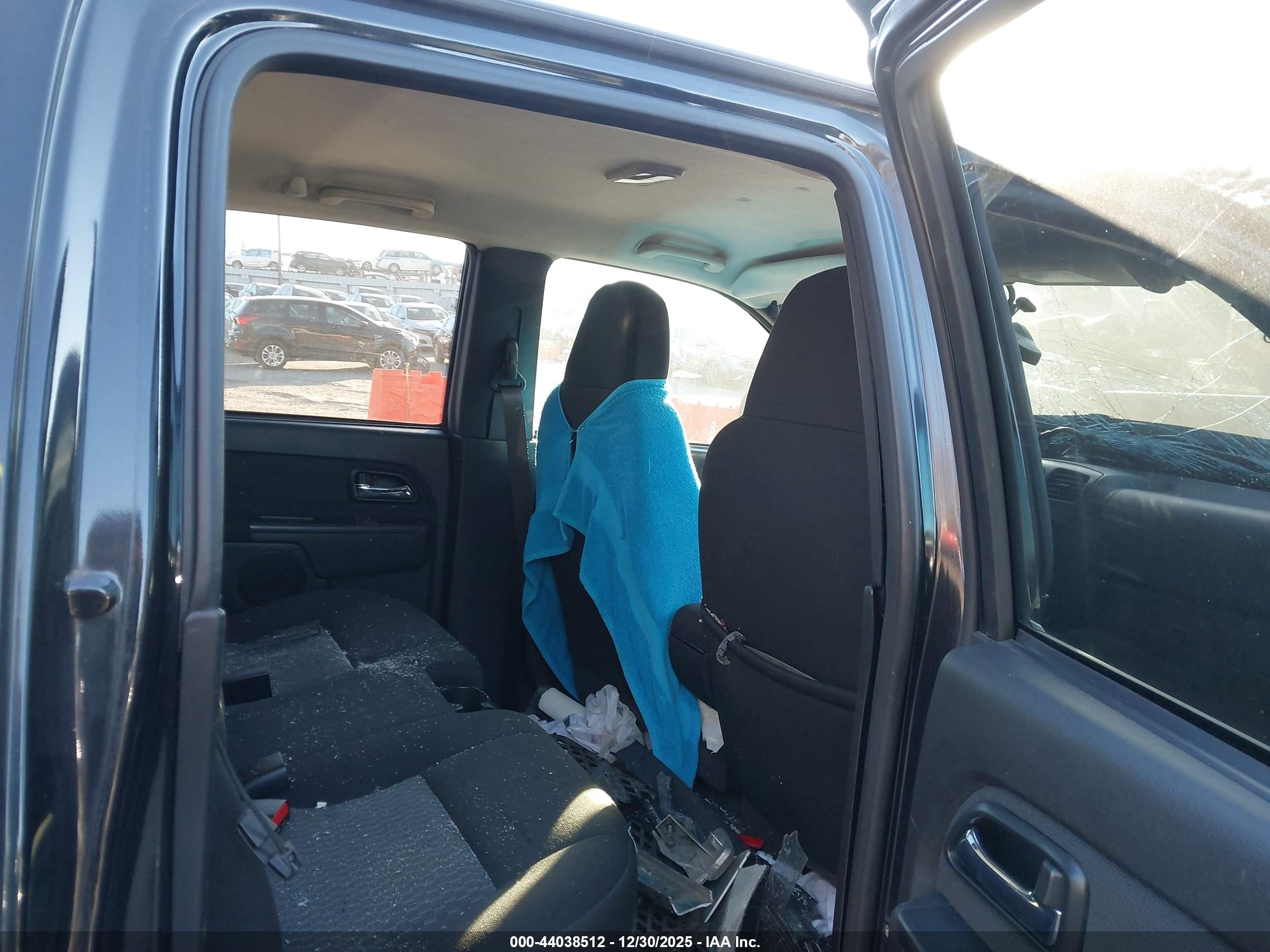 CHEVROLET COLORADO image 8