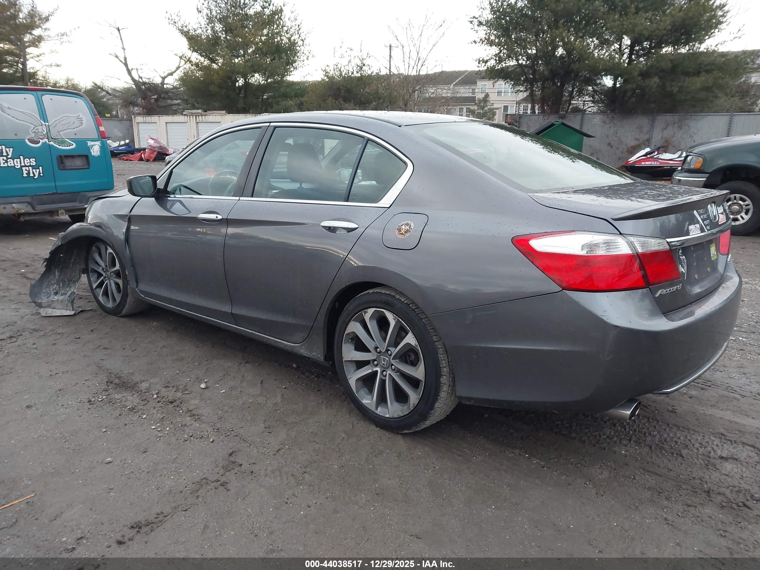 HONDA ACCORD image 3