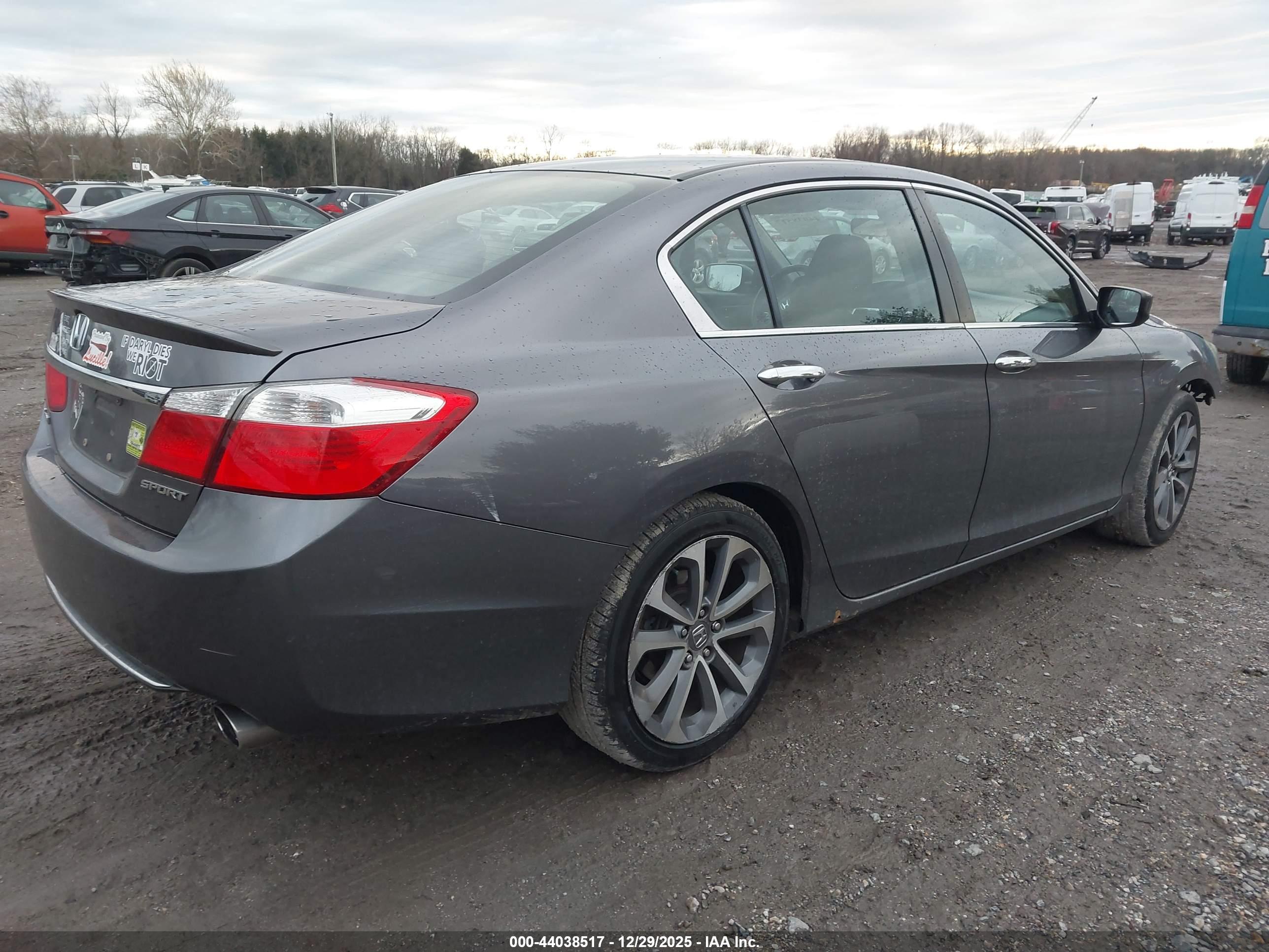 HONDA ACCORD image 4
