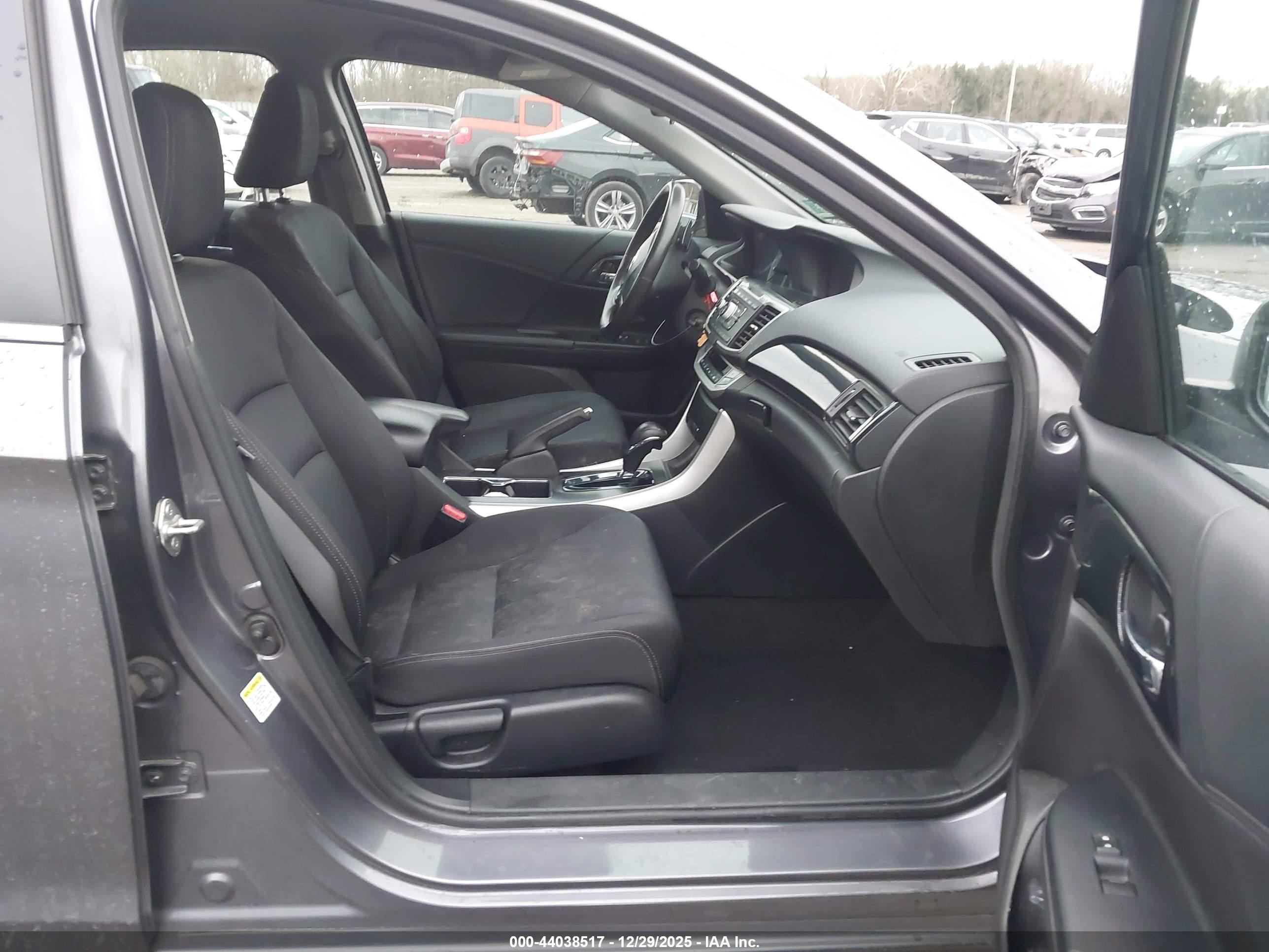 HONDA ACCORD image 5
