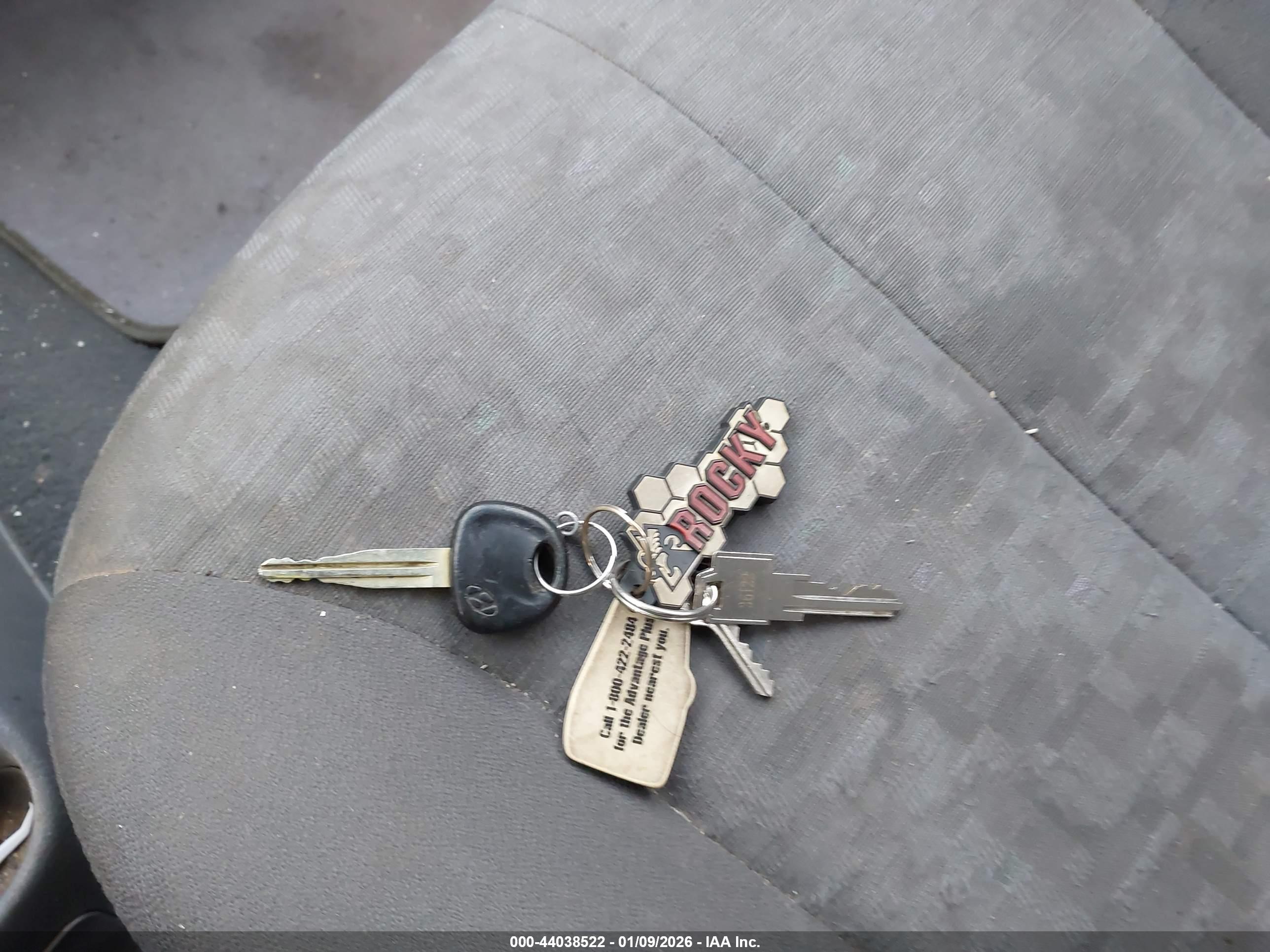 HYUNDAI ACCENT image 11