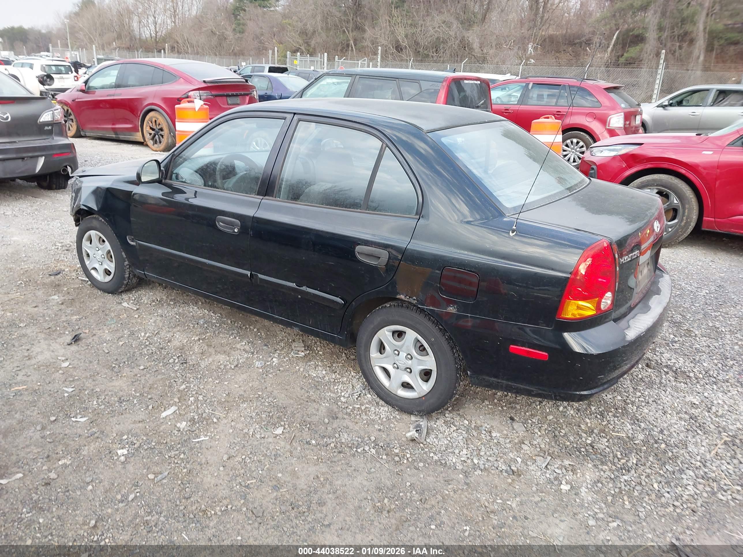 HYUNDAI ACCENT image 3