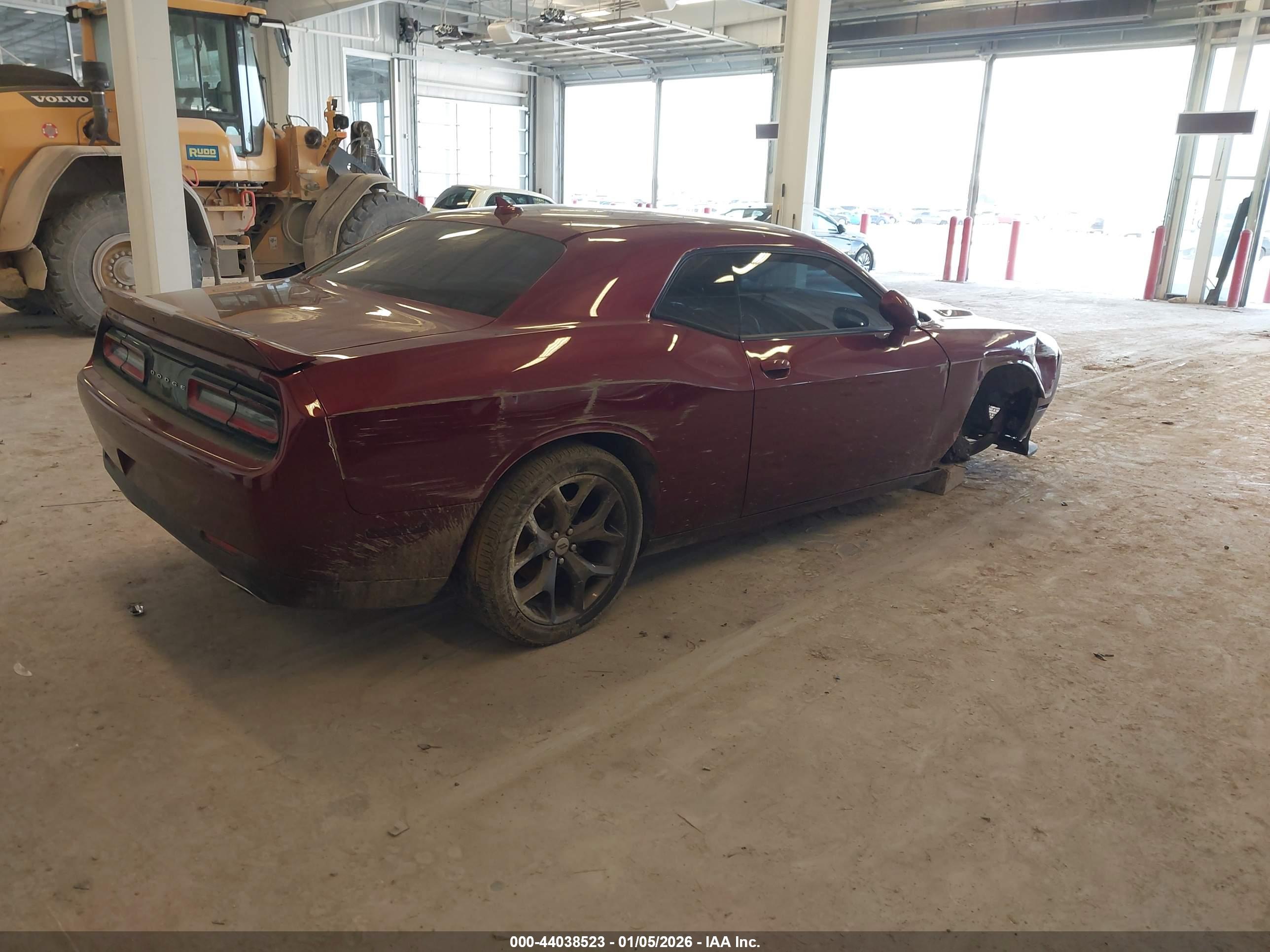 DODGE CHALLENGER image 4