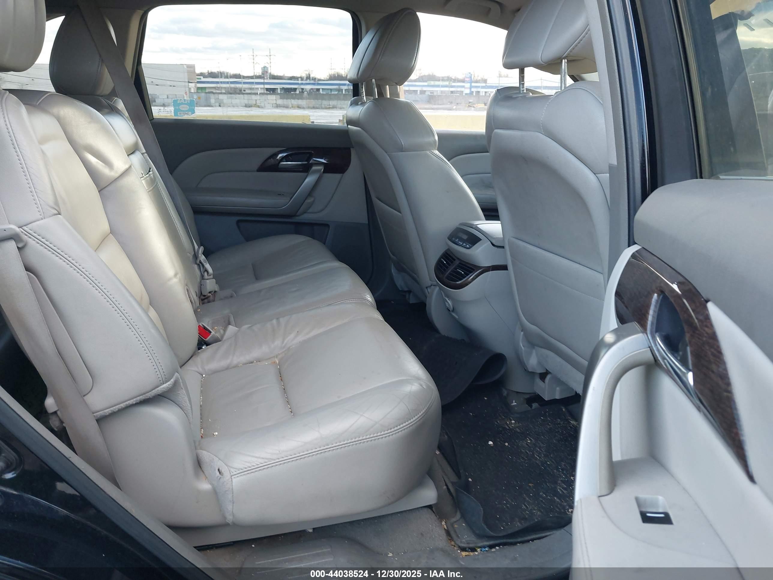 ACURA MDX image 8