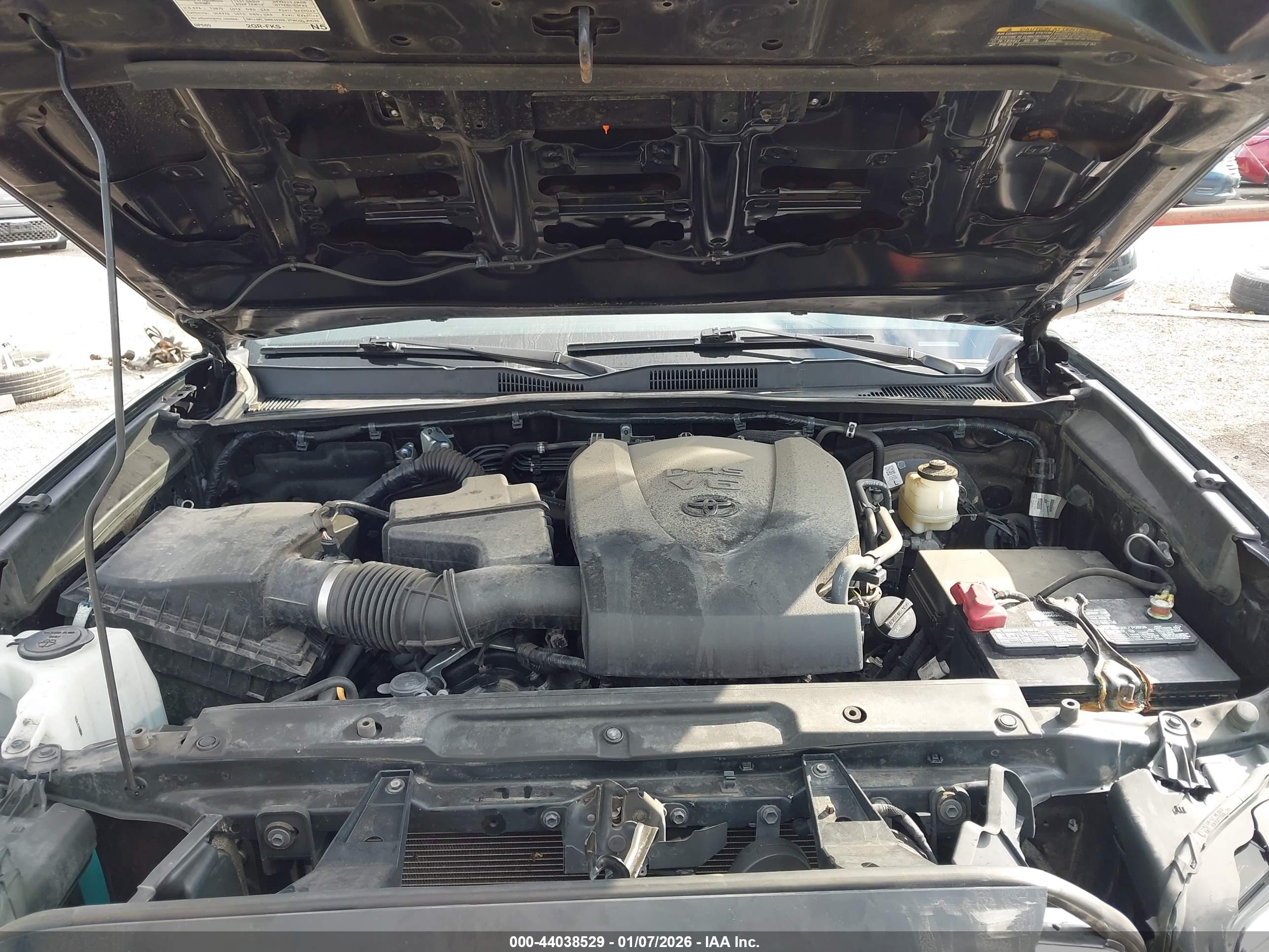 TOYOTA TACOMA image 10